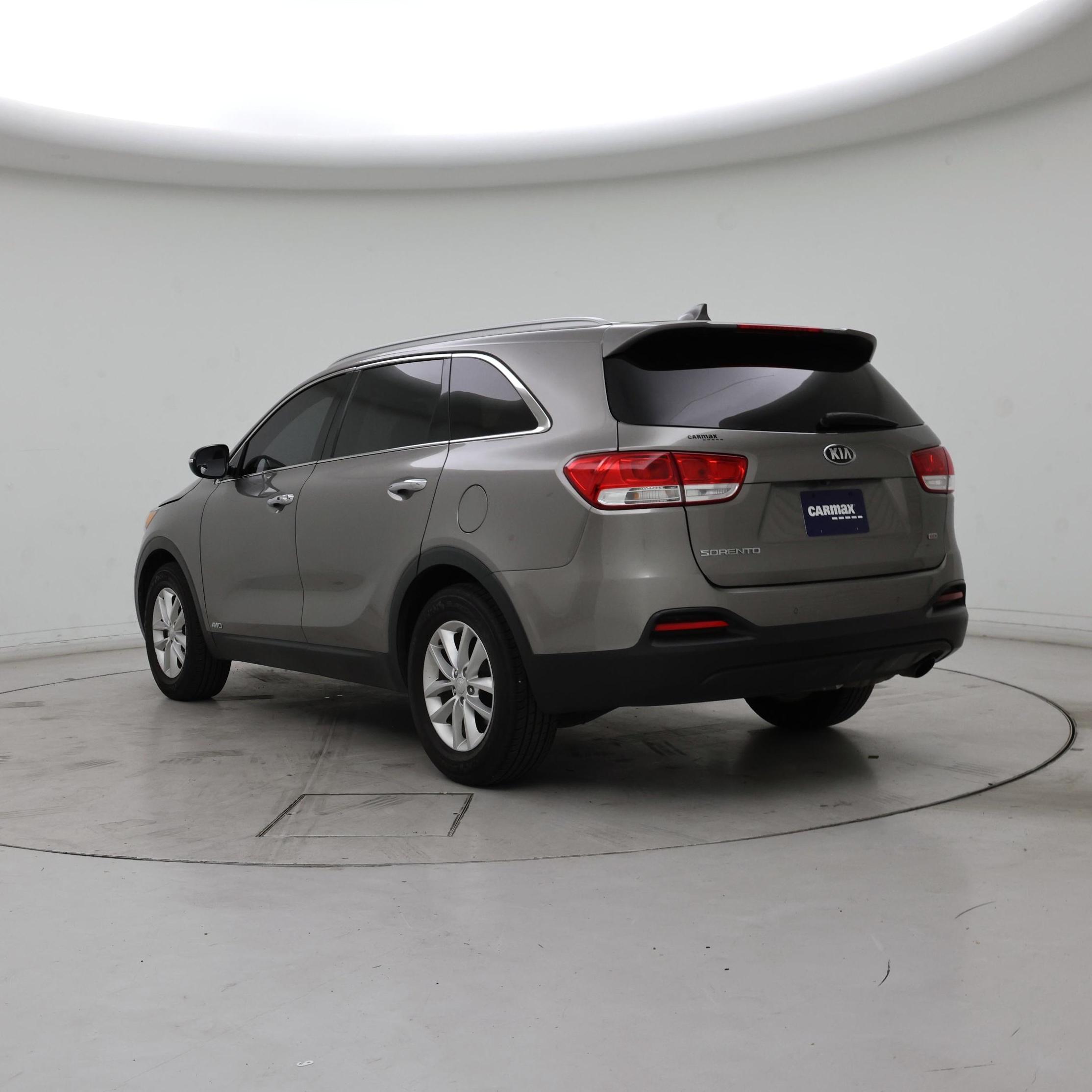 Thumbnail: 2017 Kia Sorento - 2