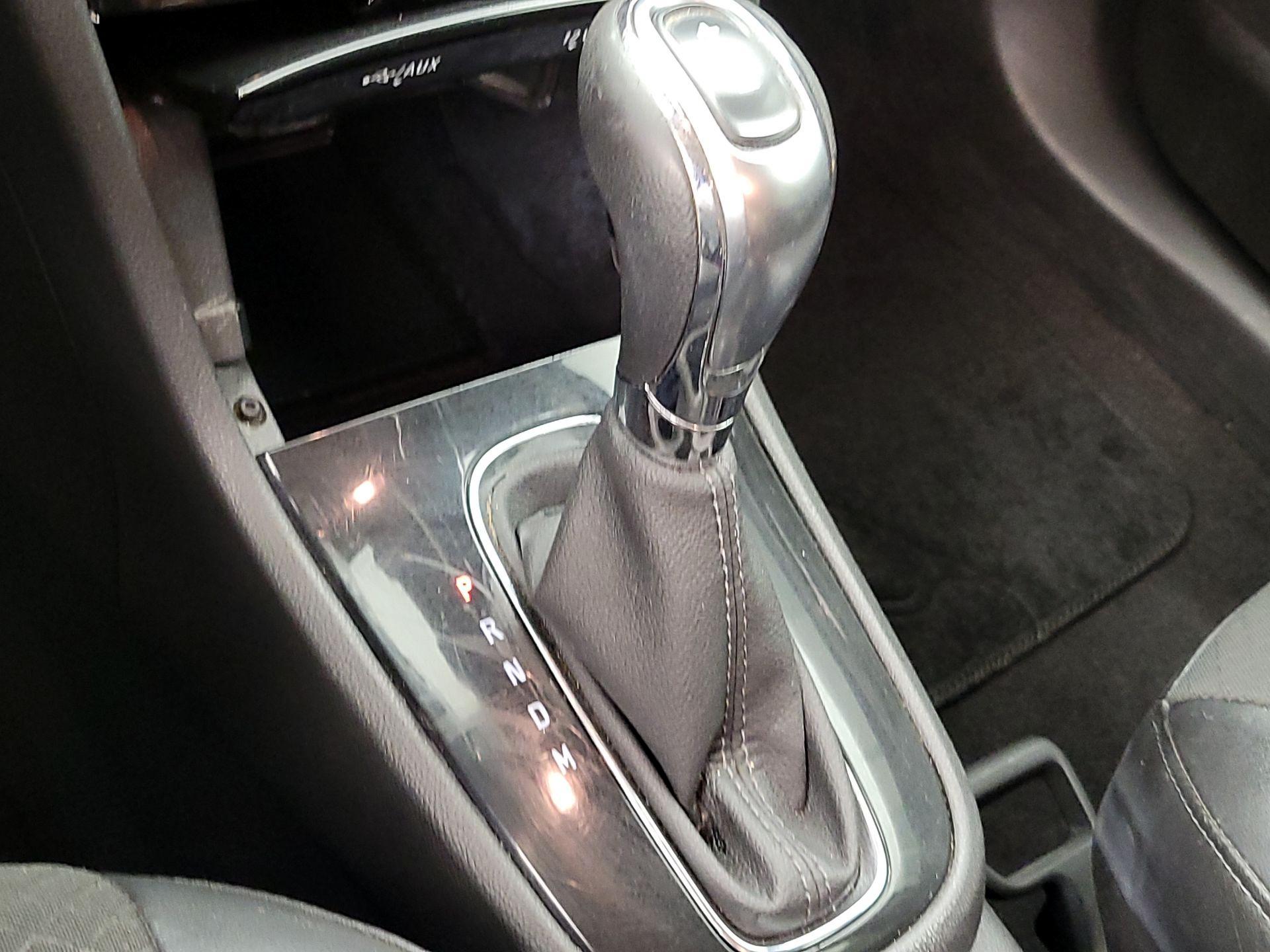 Thumbnail: 2019 Buick Encore - 17