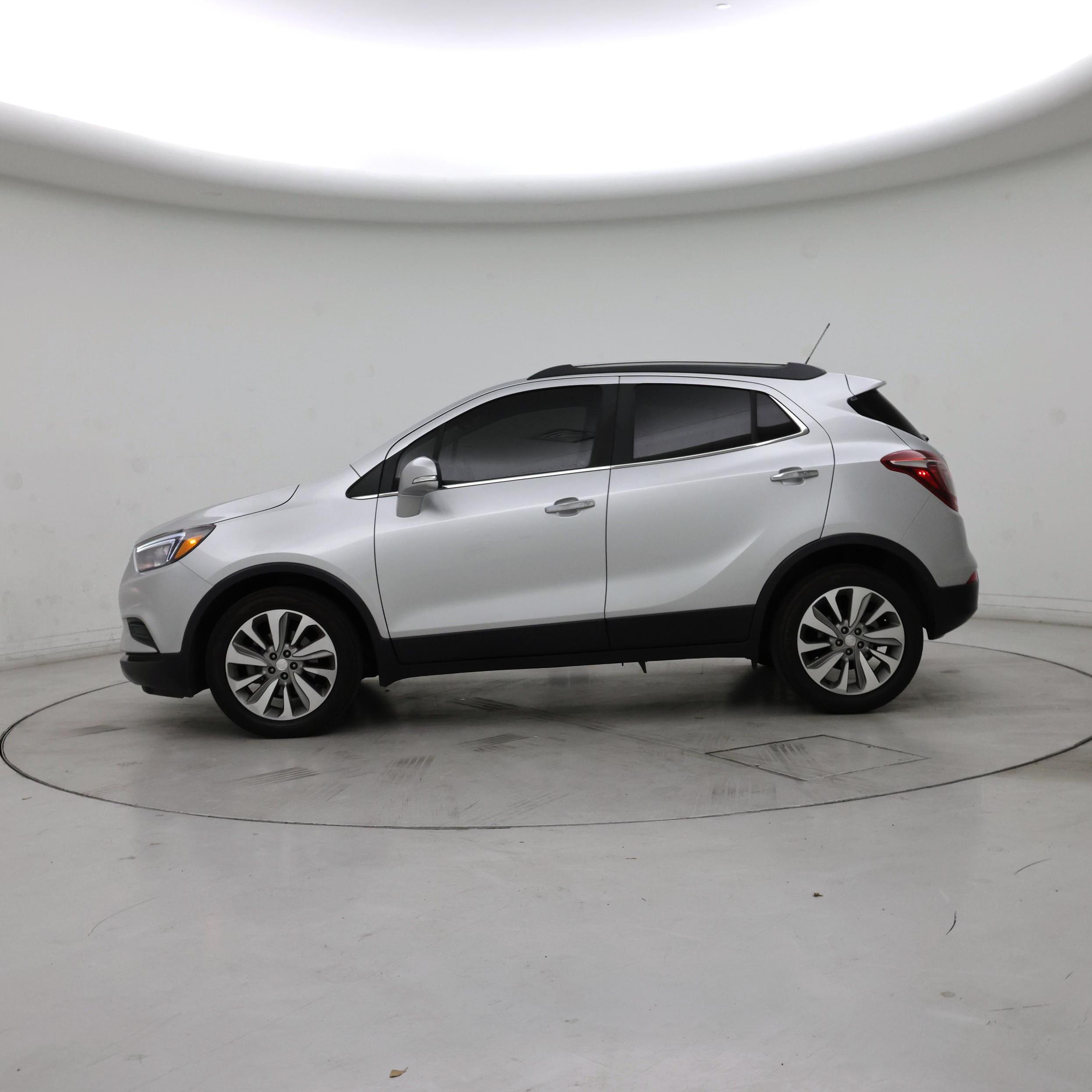 Thumbnail: 2019 Buick Encore - 3