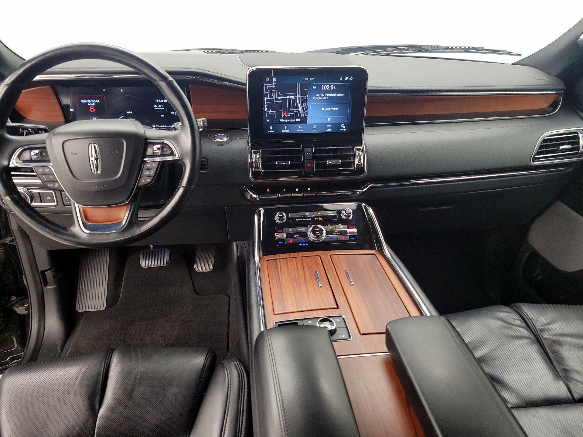 Thumbnail: 2020 Lincoln Navigator - 9