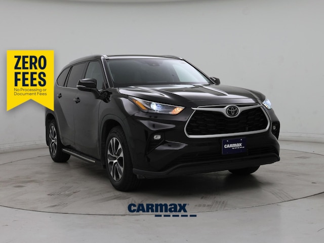 Black 2022 Toyota Highlander XLE FWD SUV / Crossover Front-Wheel Drive Automatic