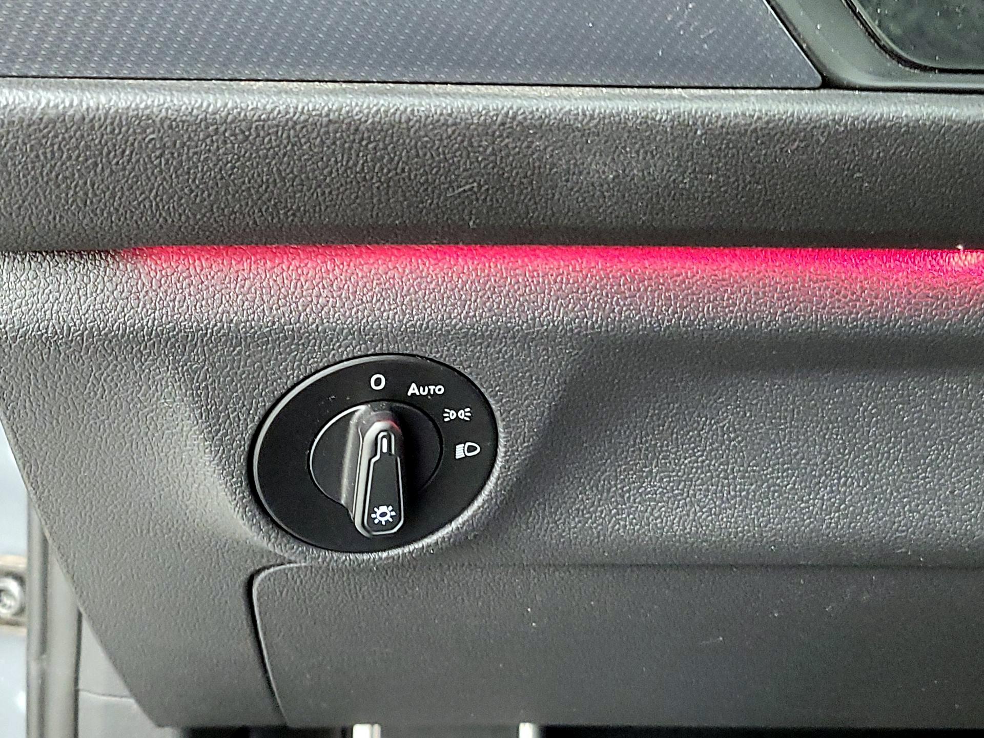 Thumbnail: 2019 Volkswagen Jetta - 13