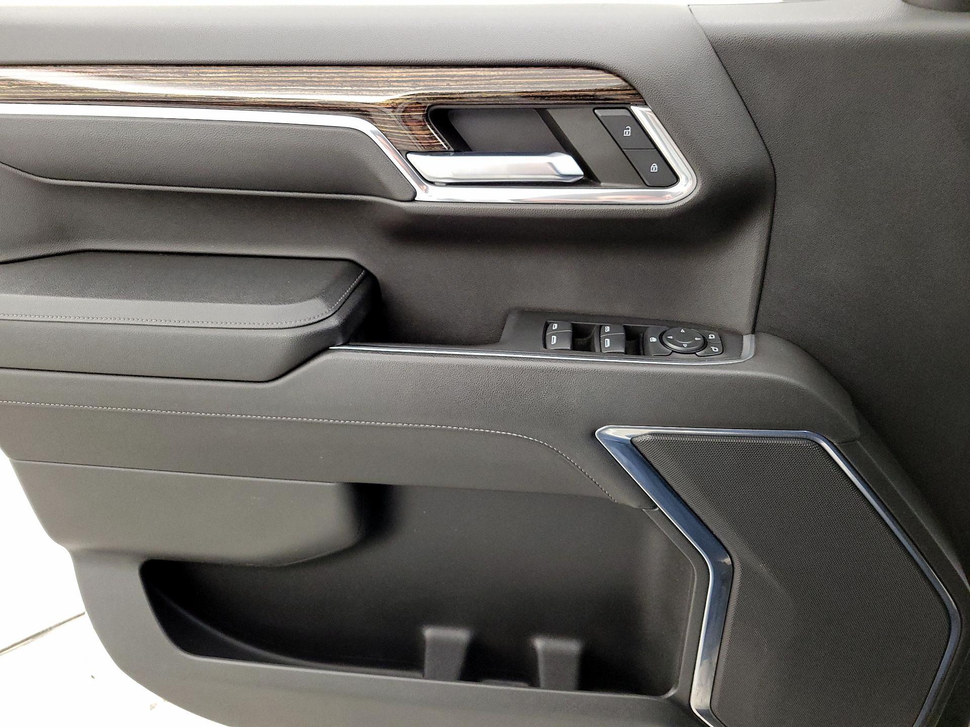 Thumbnail: 2023 GMC Sierra 1500 - 12