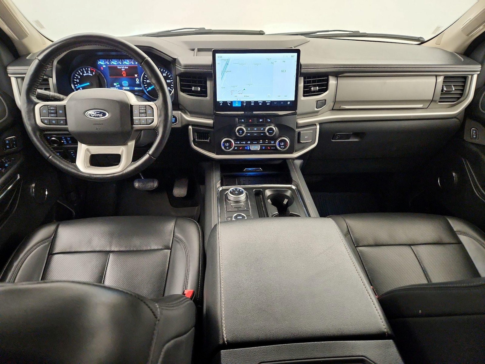 2023 Ford Expedition XLT - Photo 10