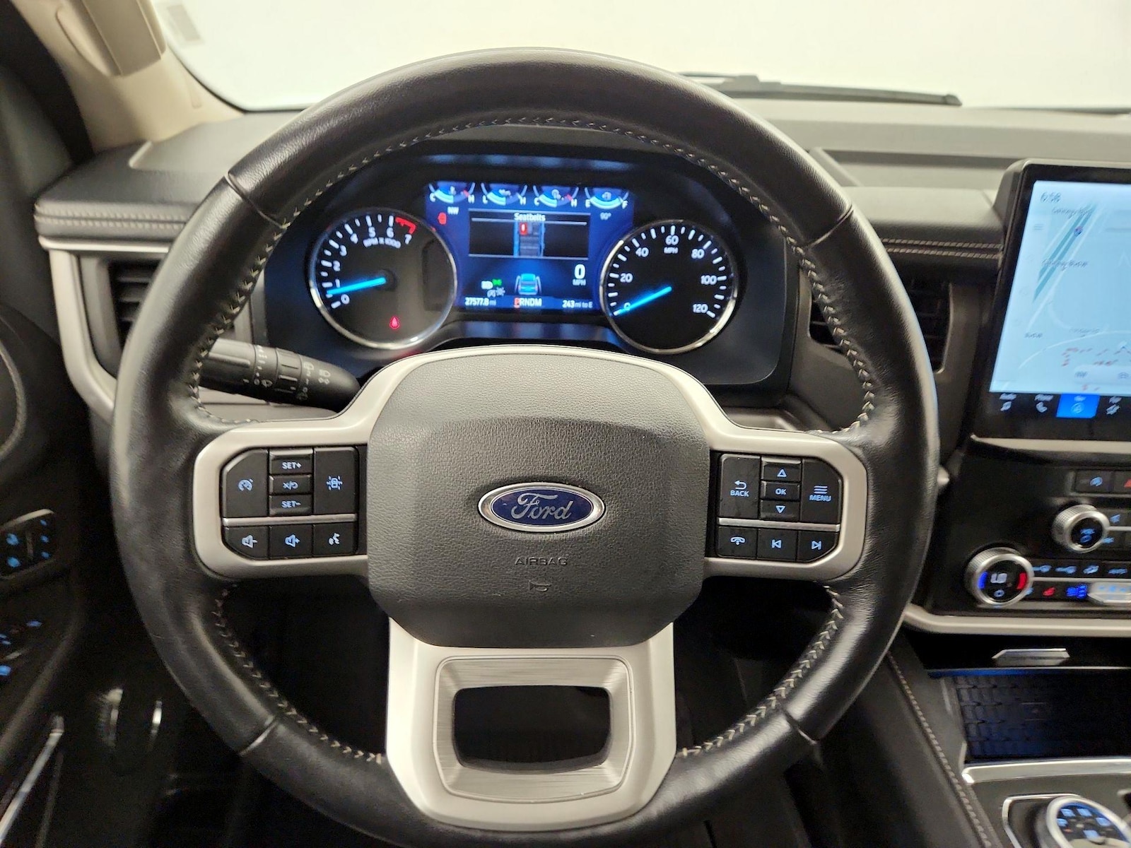 2023 Ford Expedition XLT - Photo 11