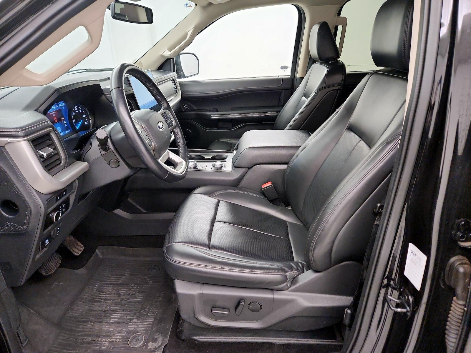 2023 Ford Expedition XLT - Photo 12