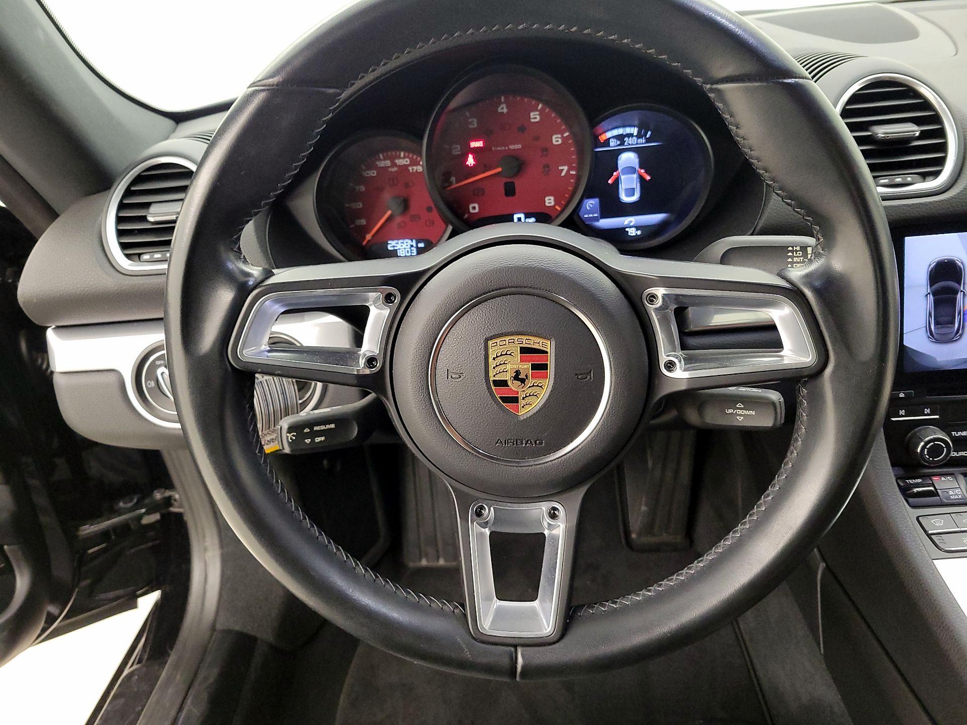 Thumbnail: 2017 Porsche 718 Cayman - 10