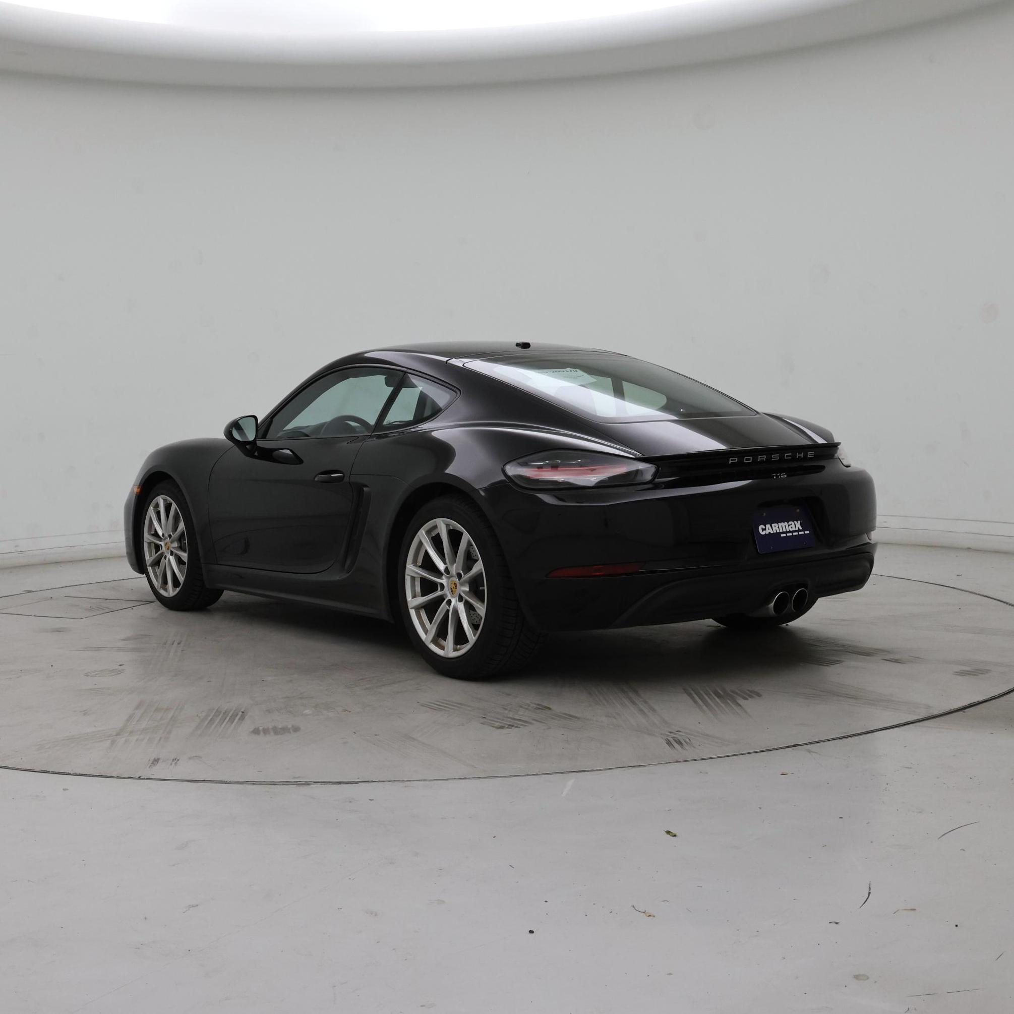 Thumbnail: 2017 Porsche 718 Cayman - 2