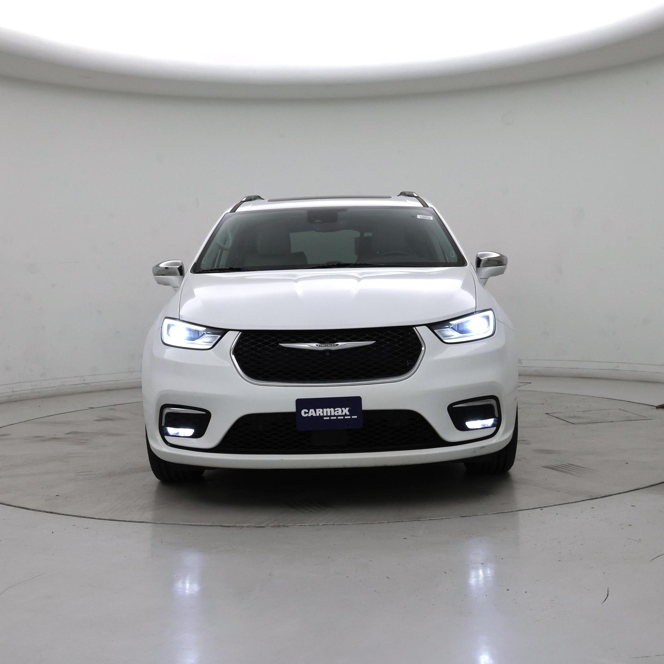 Thumbnail: 2021 Chrysler Pacifica - 5