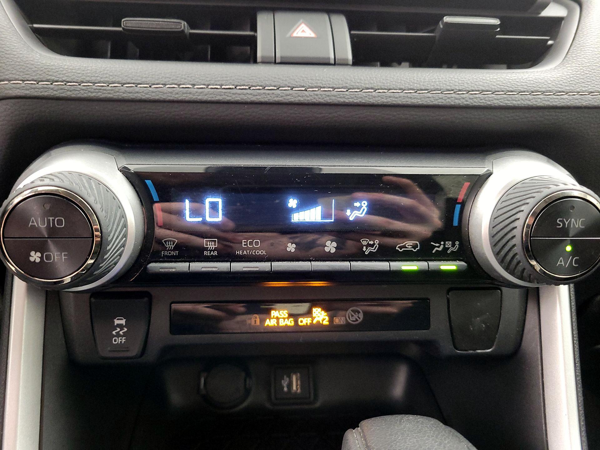 Thumbnail: 2024 Toyota RAV4 - 16
