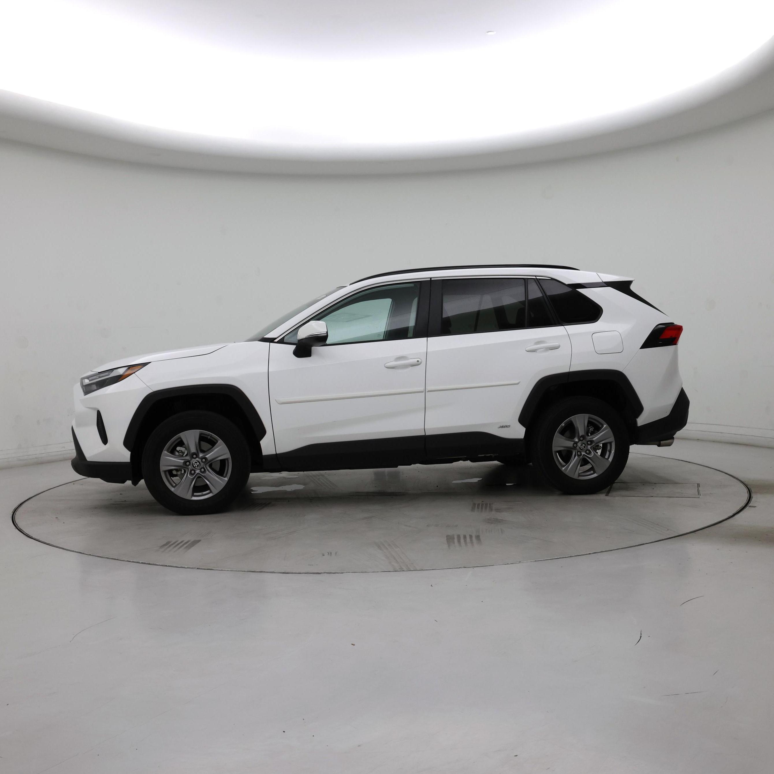 Thumbnail: 2024 Toyota RAV4 - 3