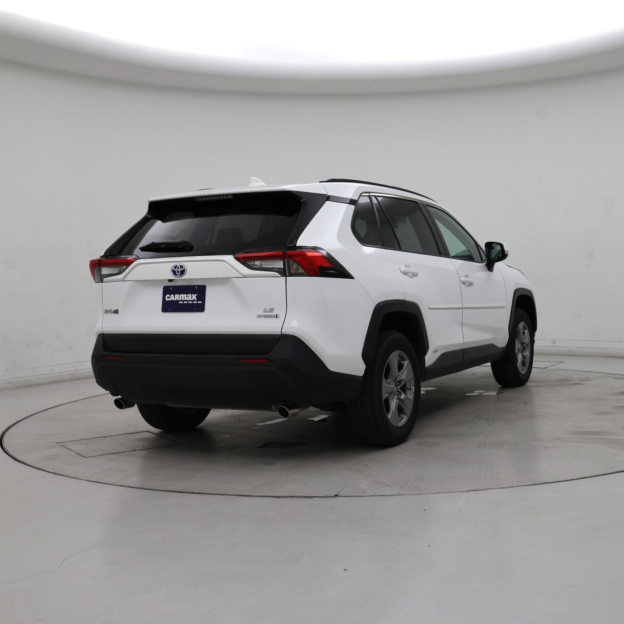 Thumbnail: 2024 Toyota RAV4 - 8