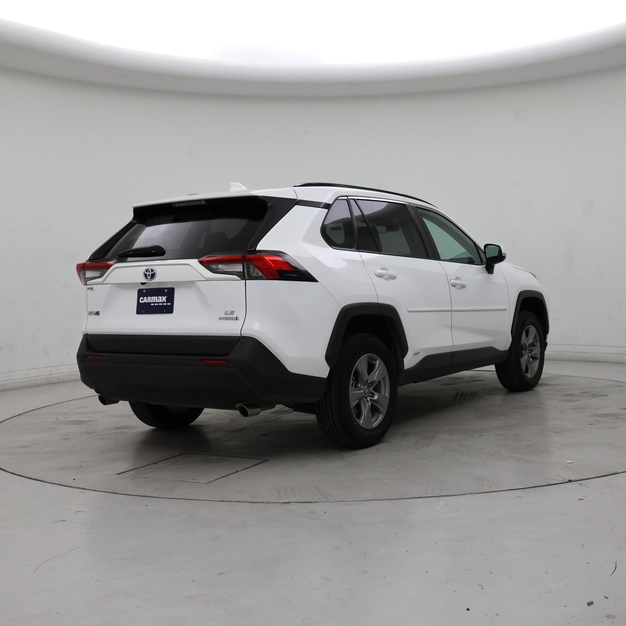 Thumbnail: 2024 Toyota RAV4 - 8