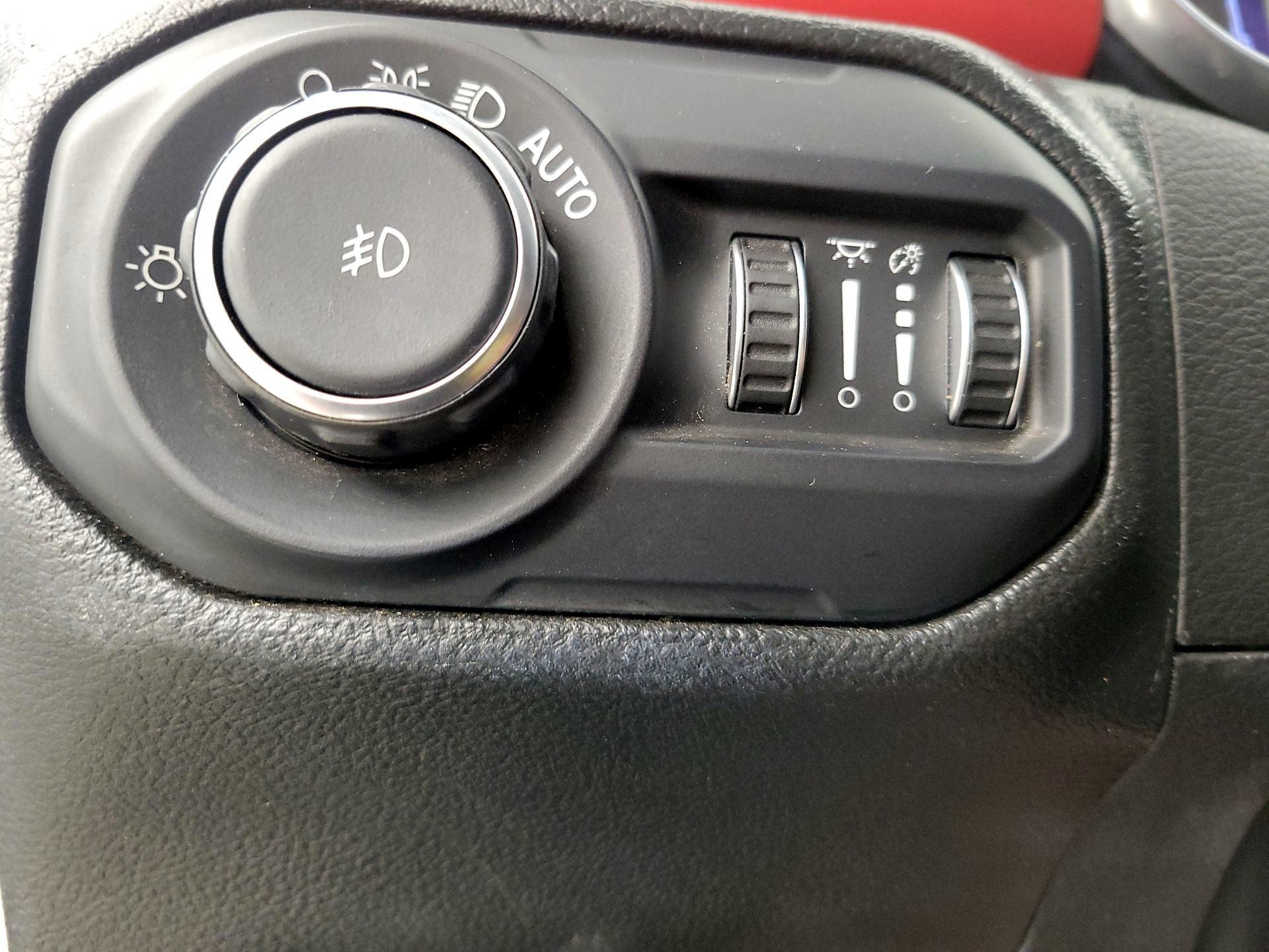 Thumbnail: 2022 Jeep Wrangler - 13