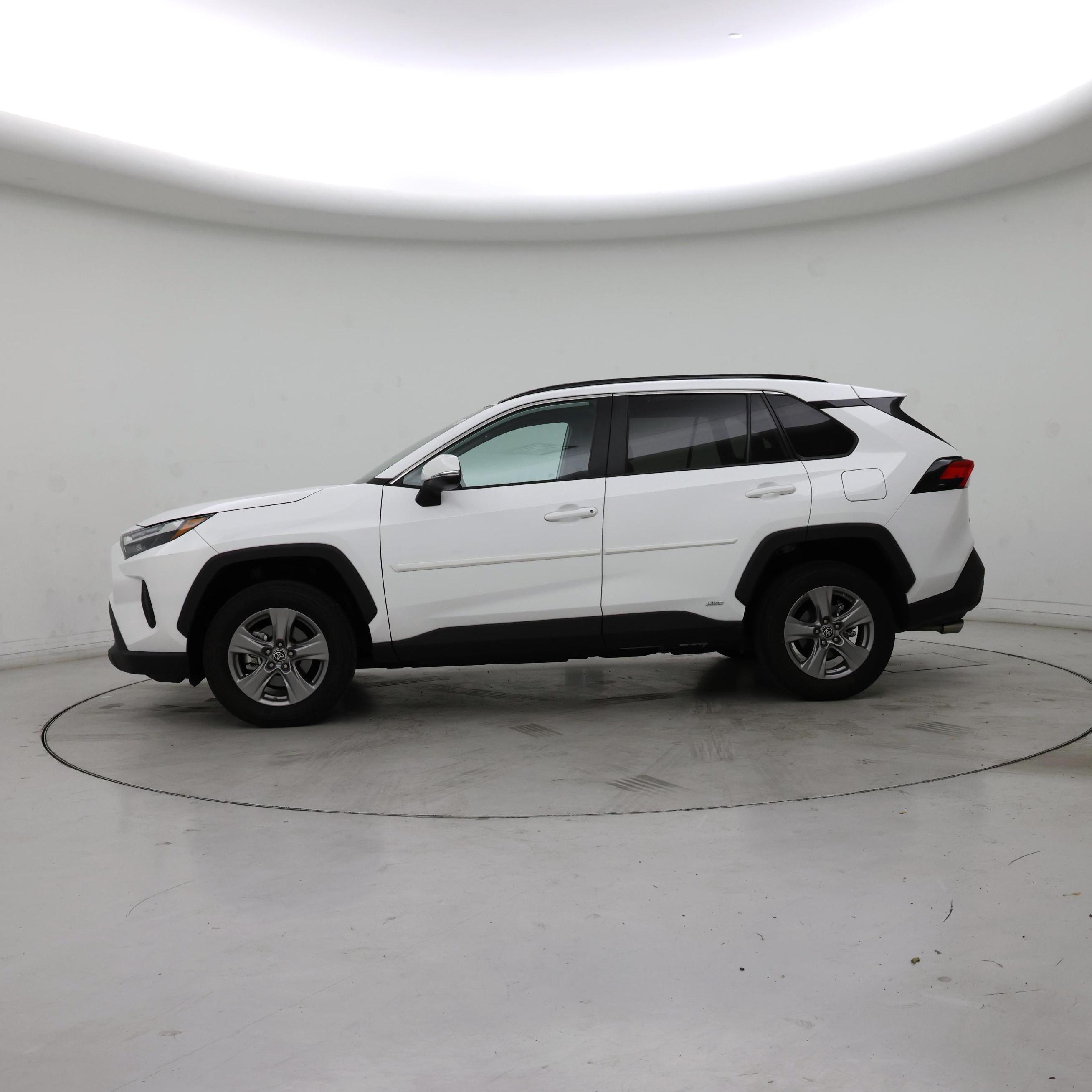 Thumbnail: 2024 Toyota RAV4 - 3