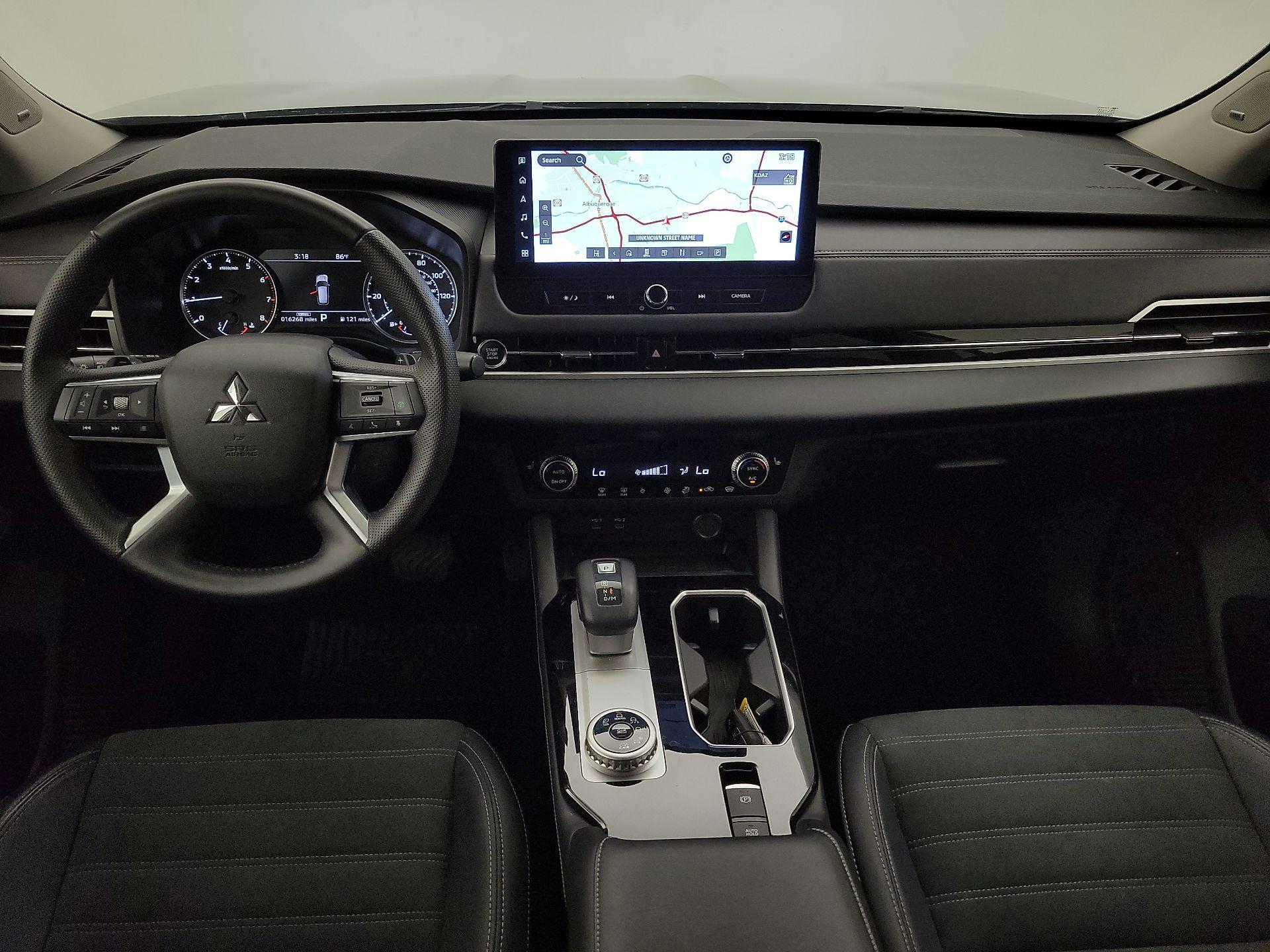 Thumbnail: 2025 Mitsubishi Outlander - 9