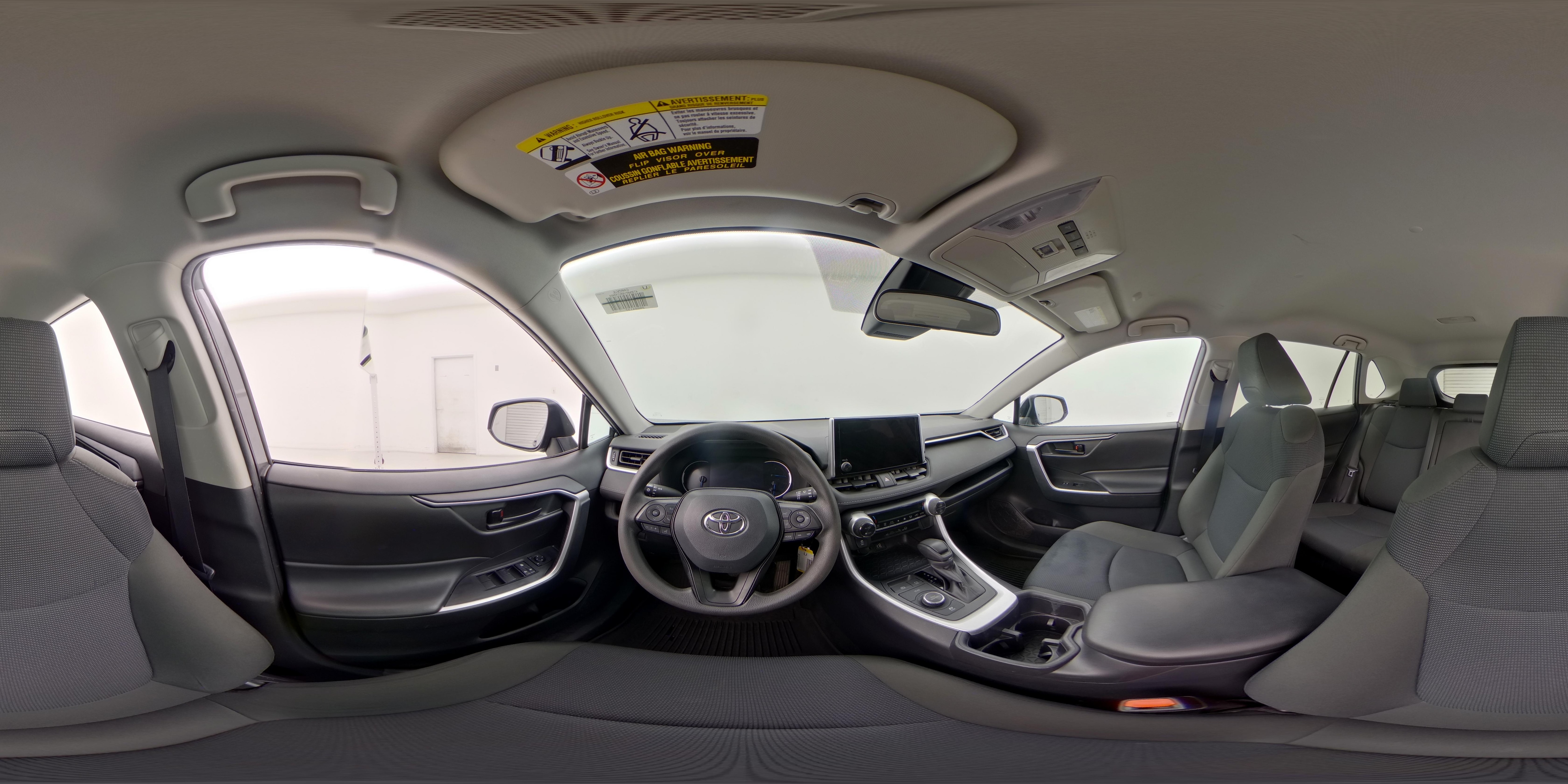 2024 Toyota RAV4 LE - Photo 27