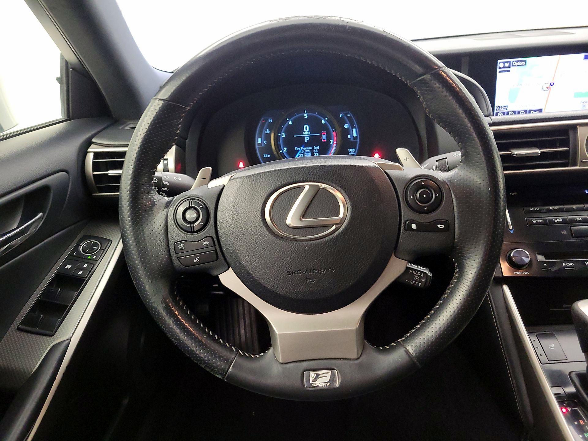 Thumbnail: 2014 Lexus IS - 10