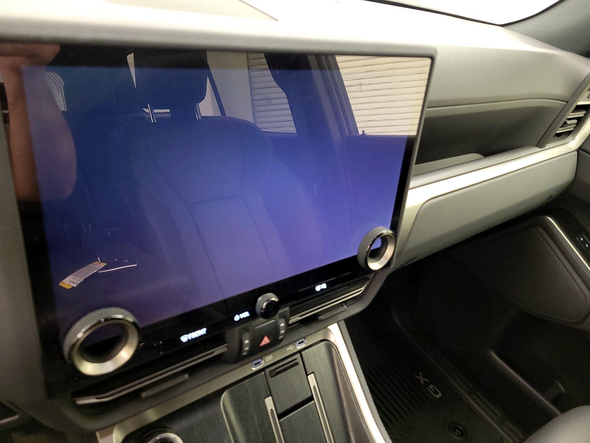 Thumbnail: 2024 Lexus GX - 13