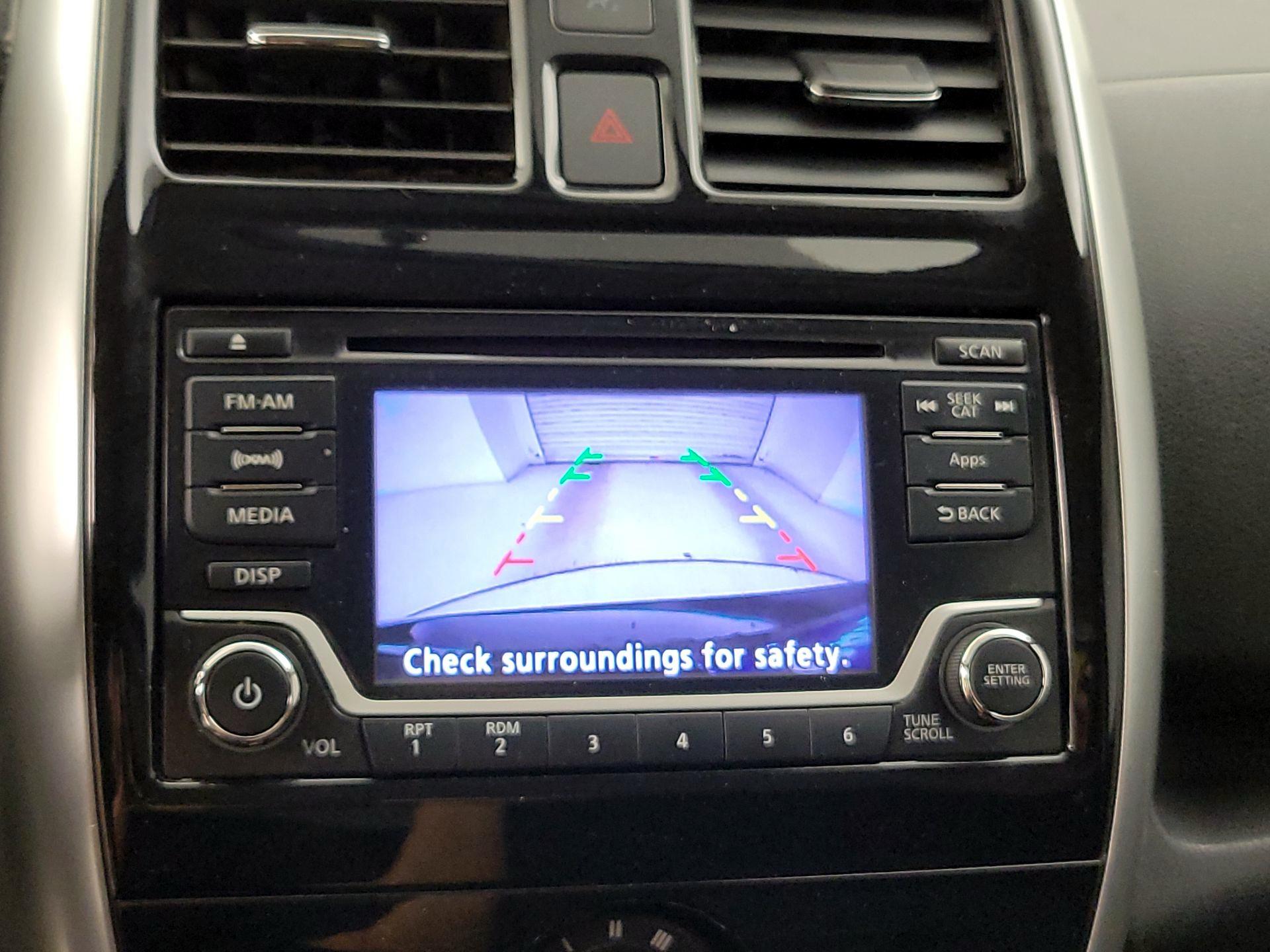 Thumbnail: 2016 Nissan Versa Note - 14