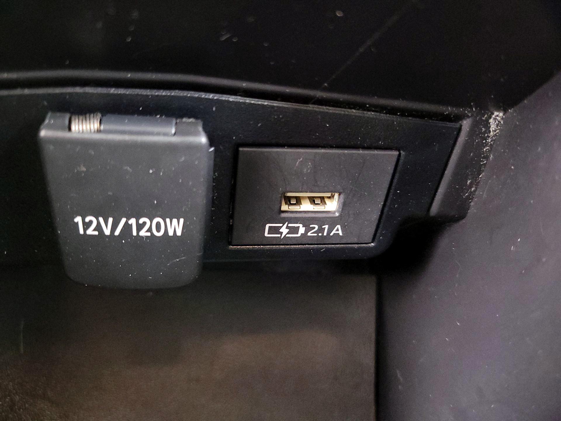 Thumbnail: 2021 Toyota Corolla - 18