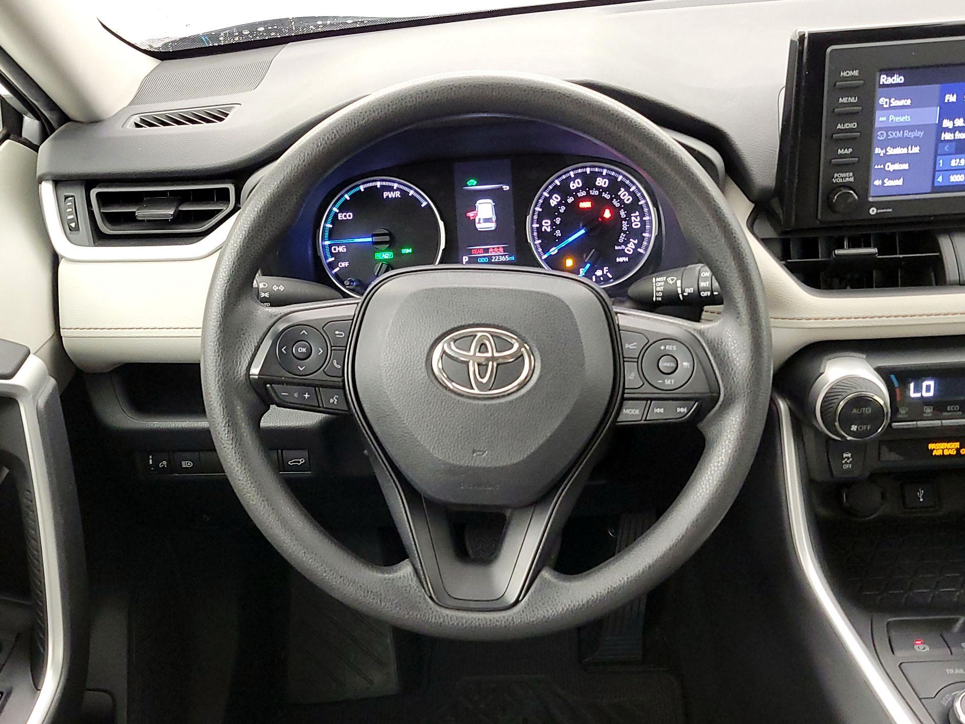 Thumbnail: 2022 Toyota RAV4 - 10