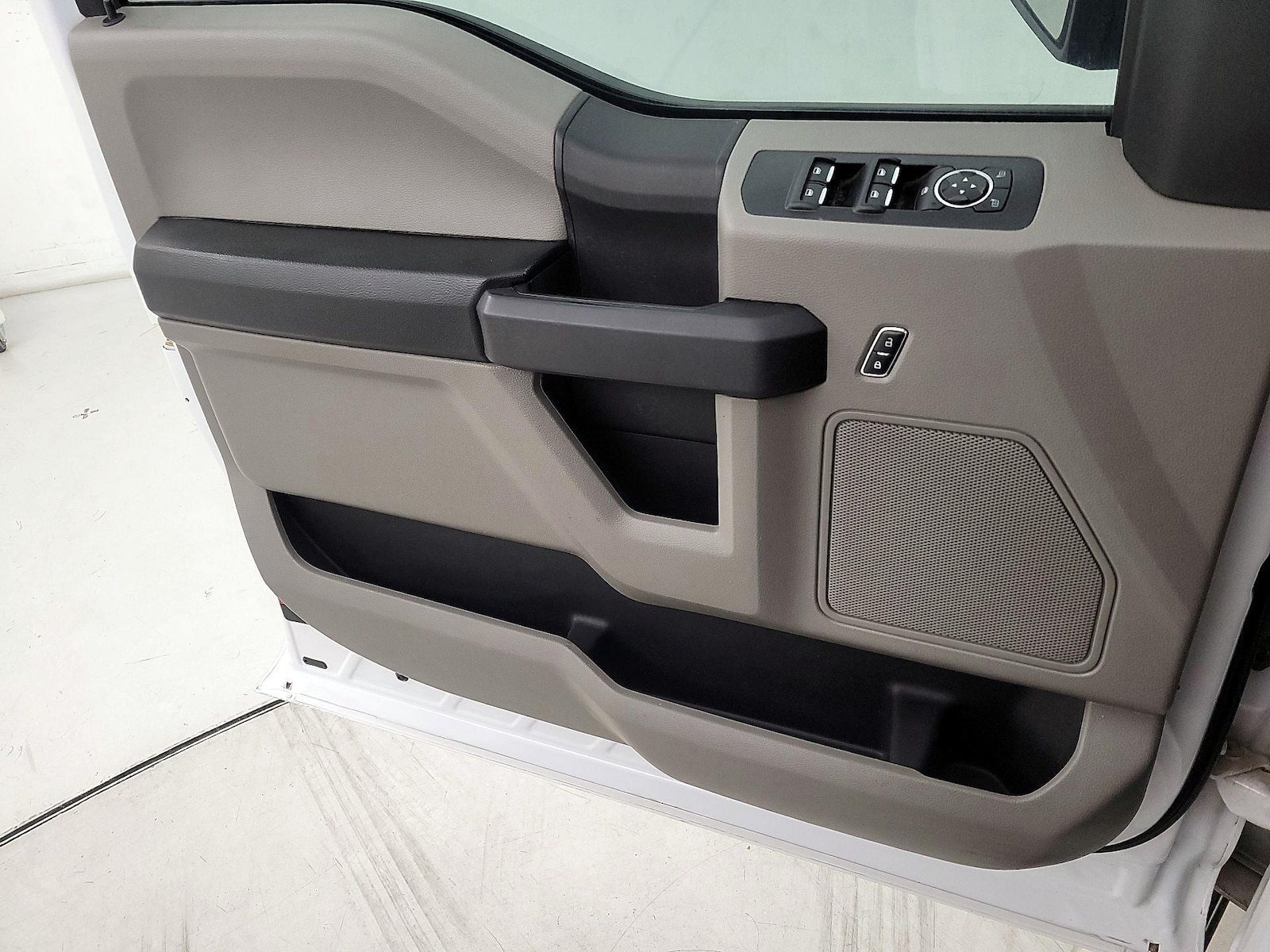 2018 Ford F-150 XL - Photo 13