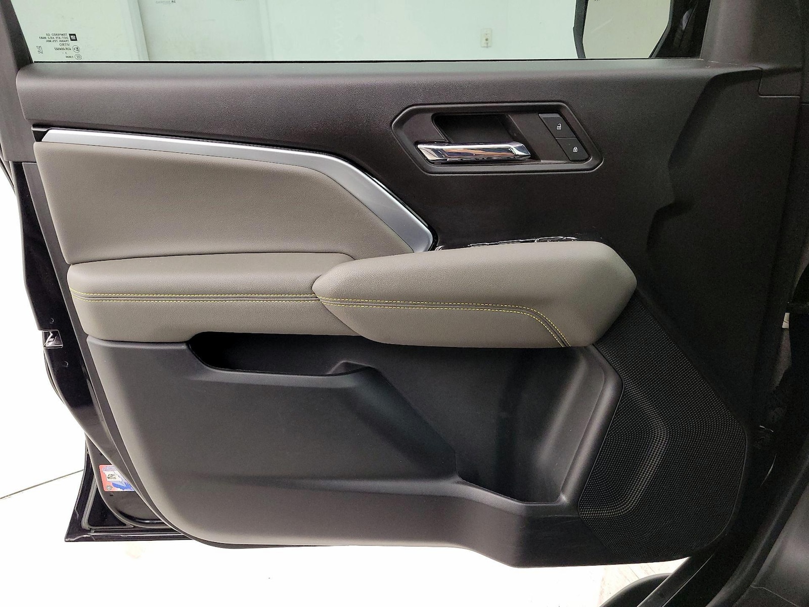 2024 Chevrolet Colorado ZR2 - Photo 13