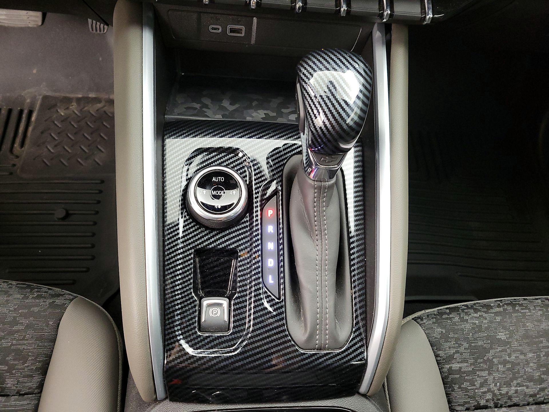 Thumbnail: 2024 Chevrolet Colorado - 17