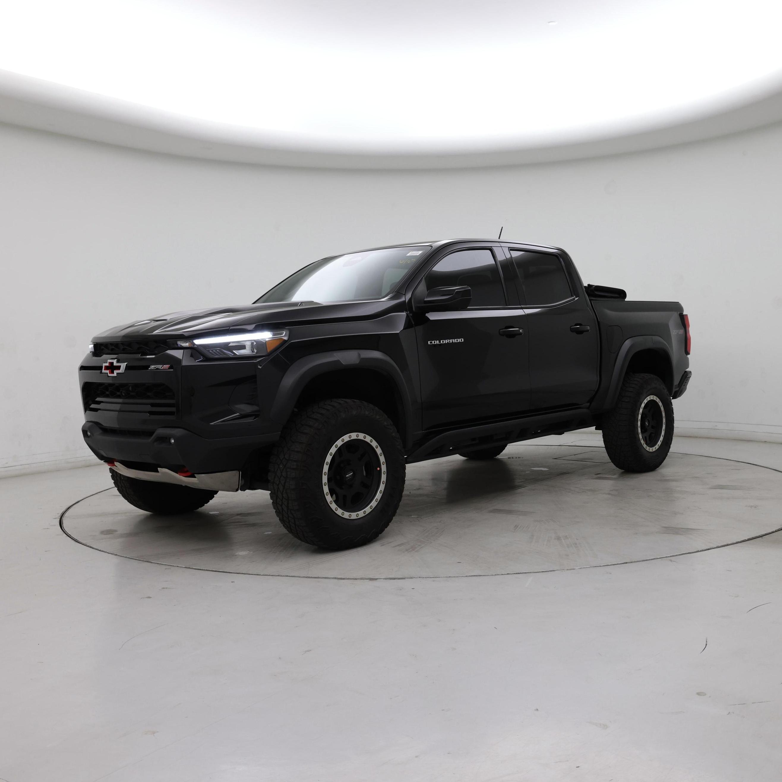Thumbnail: 2024 Chevrolet Colorado - 4