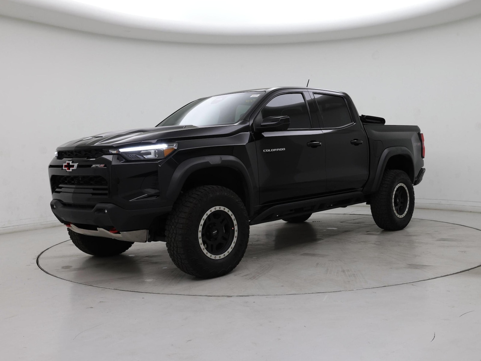 2024 Chevrolet Colorado ZR2 - Photo 5