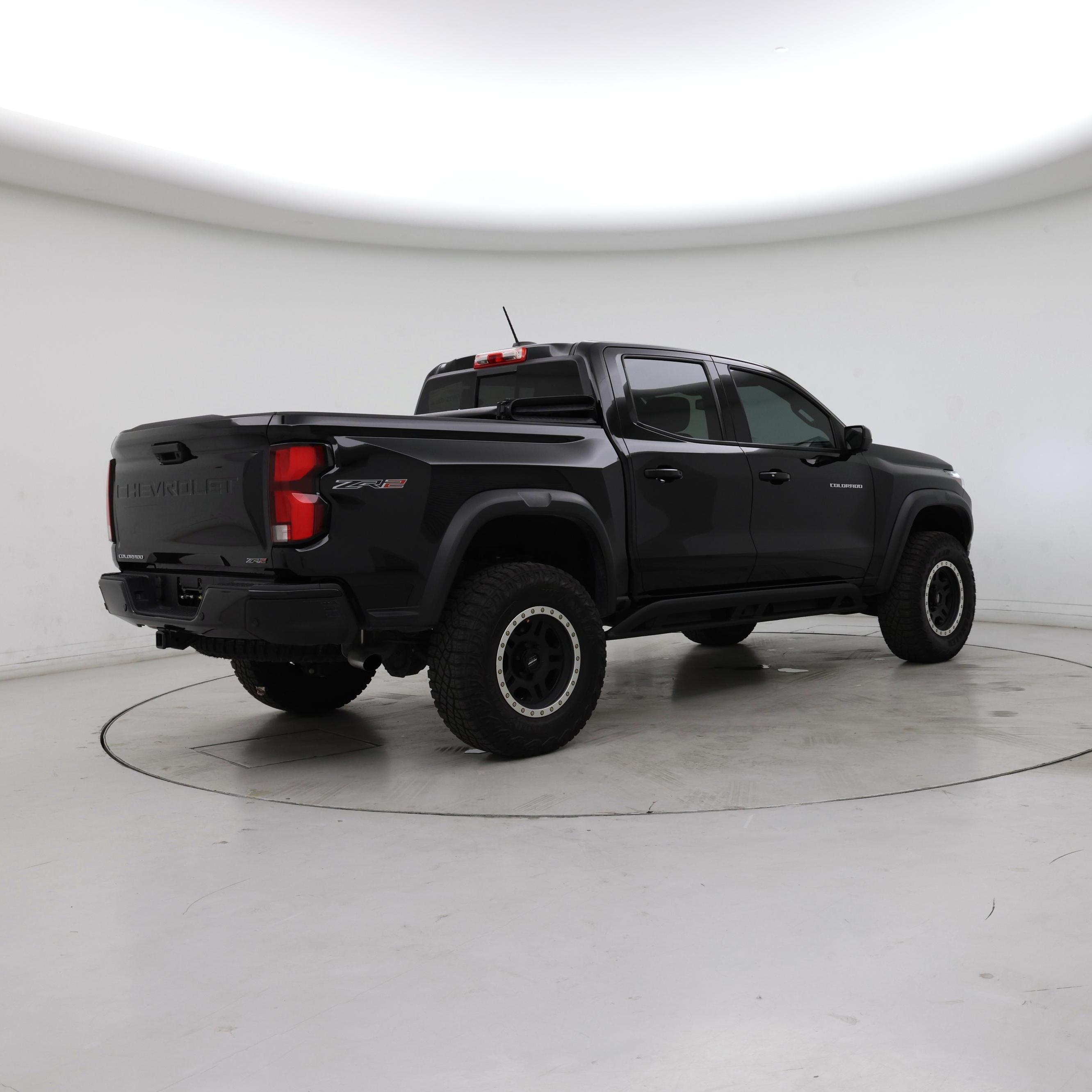 Thumbnail: 2024 Chevrolet Colorado - 8