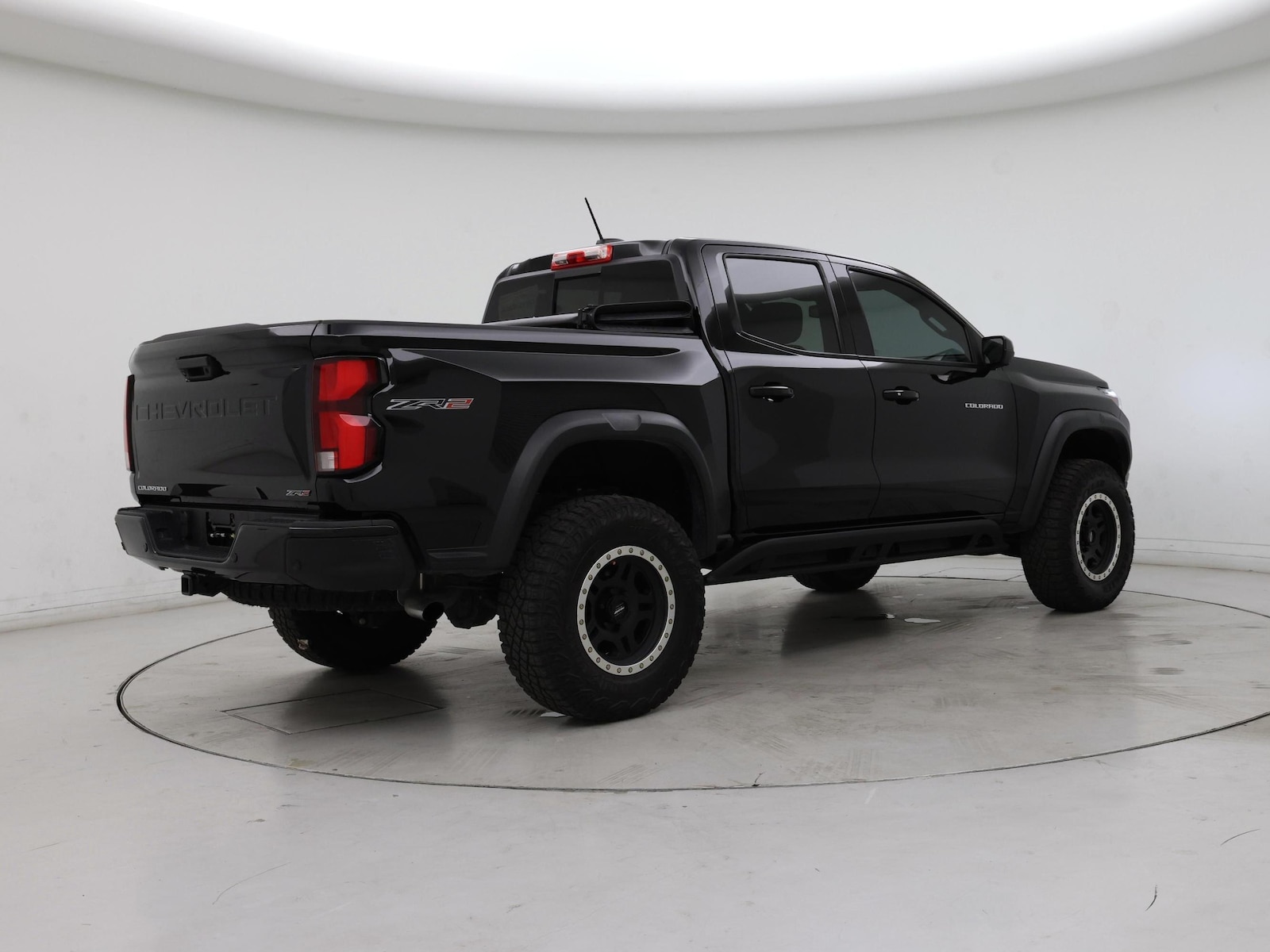 2024 Chevrolet Colorado ZR2 - Photo 9