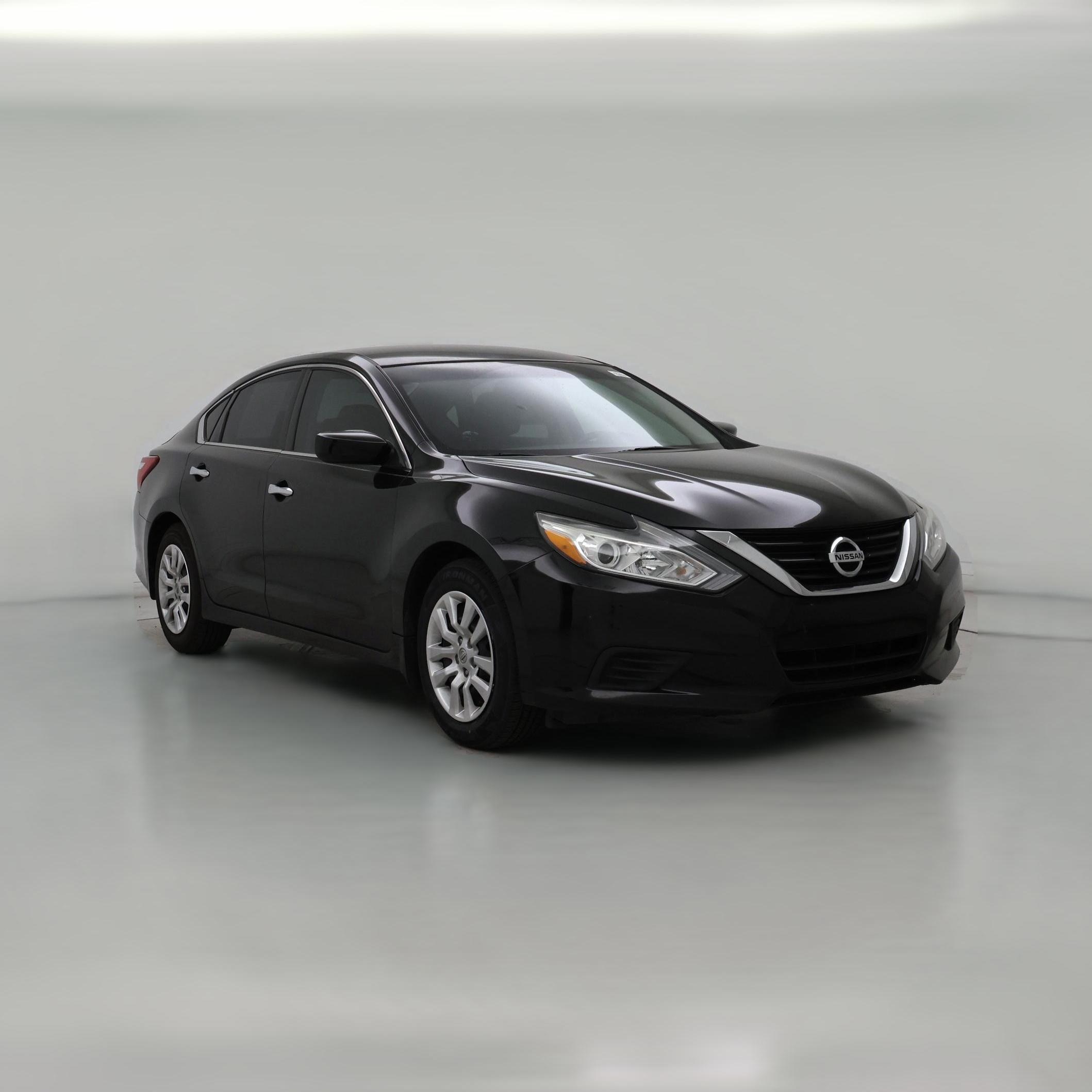 Thumbnail: 2017 Nissan Altima - 1