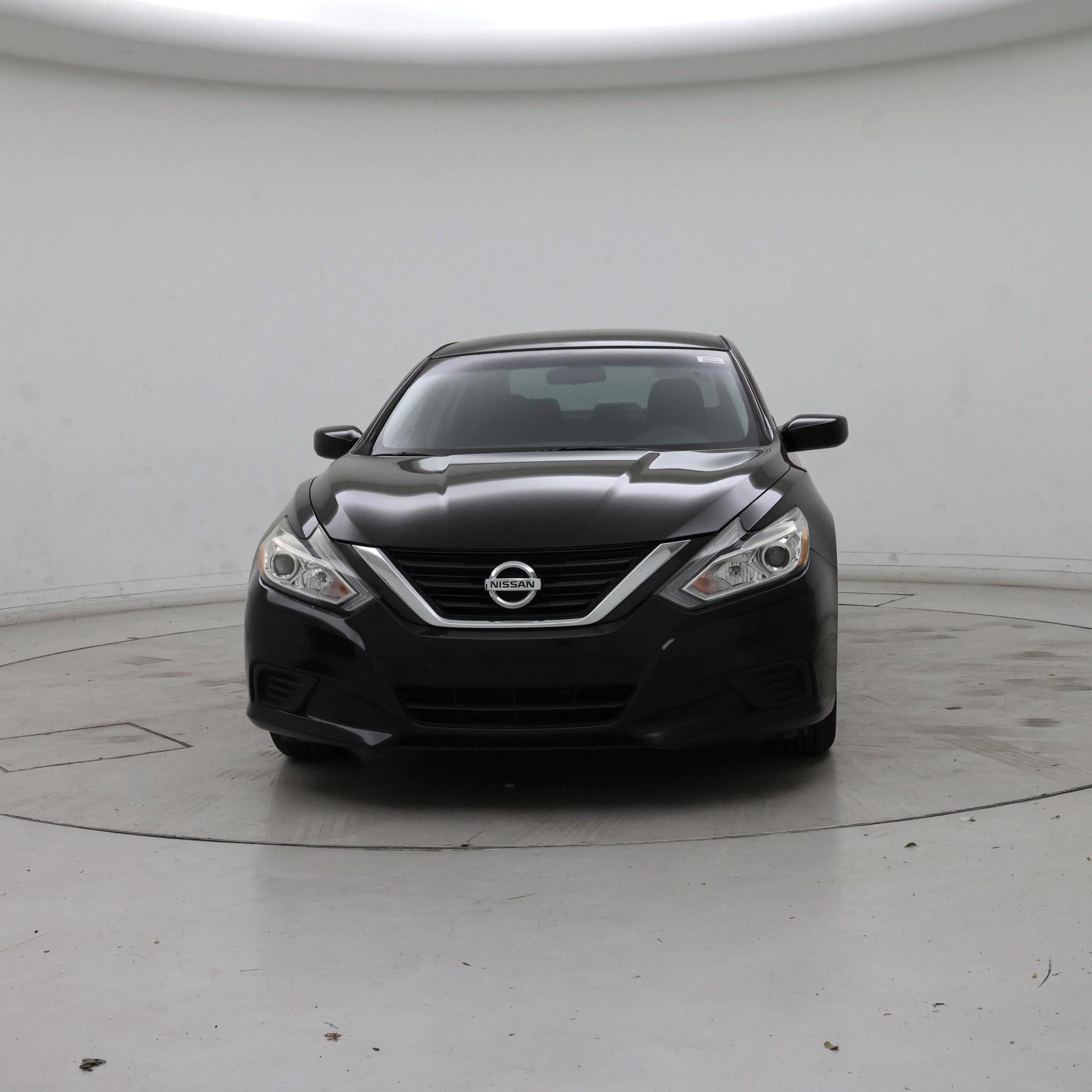 Thumbnail: 2017 Nissan Altima - 5