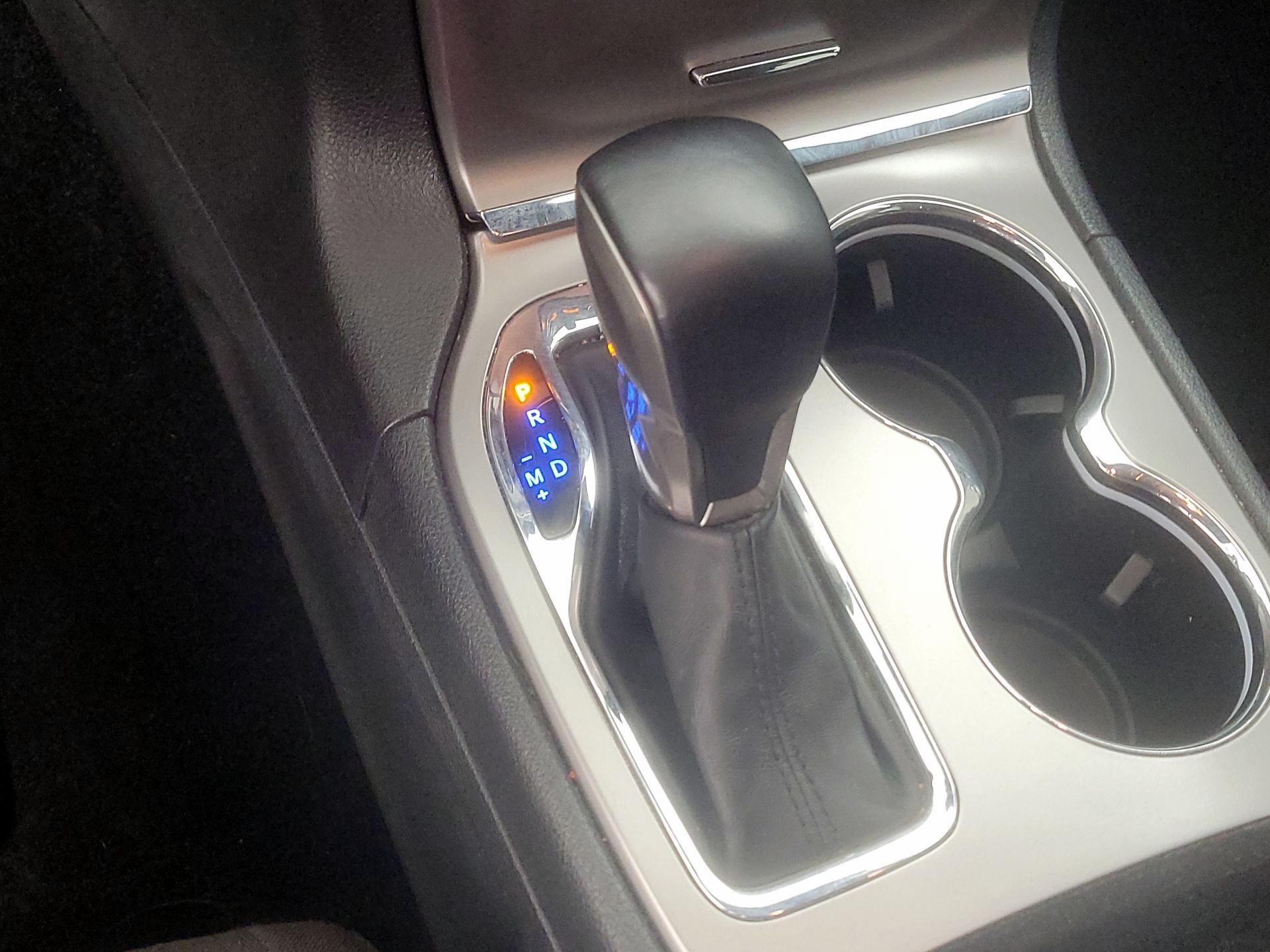 Thumbnail: 2021 Jeep Grand Cherokee - 15