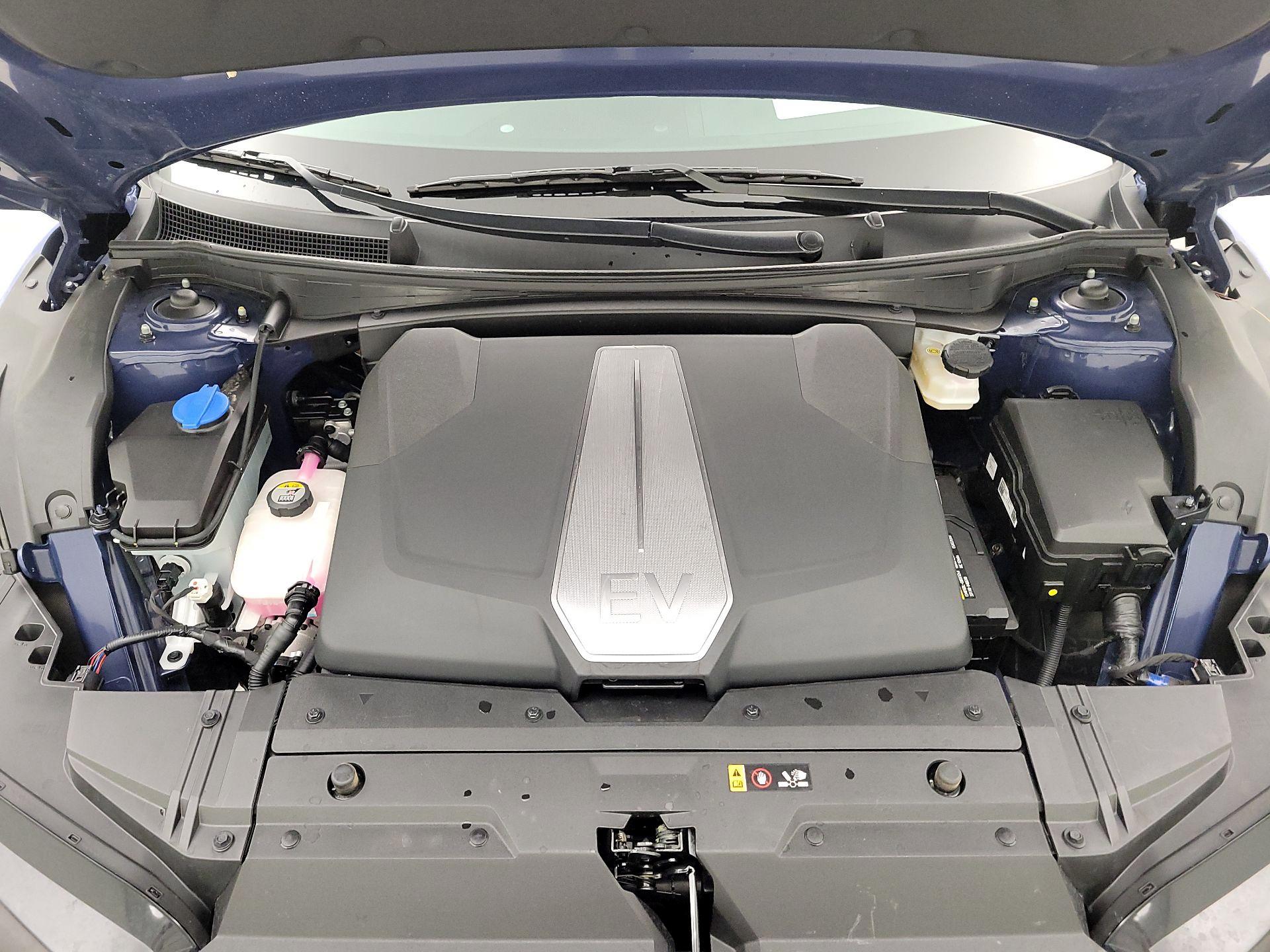 Thumbnail: 2023 Kia EV6 - 17