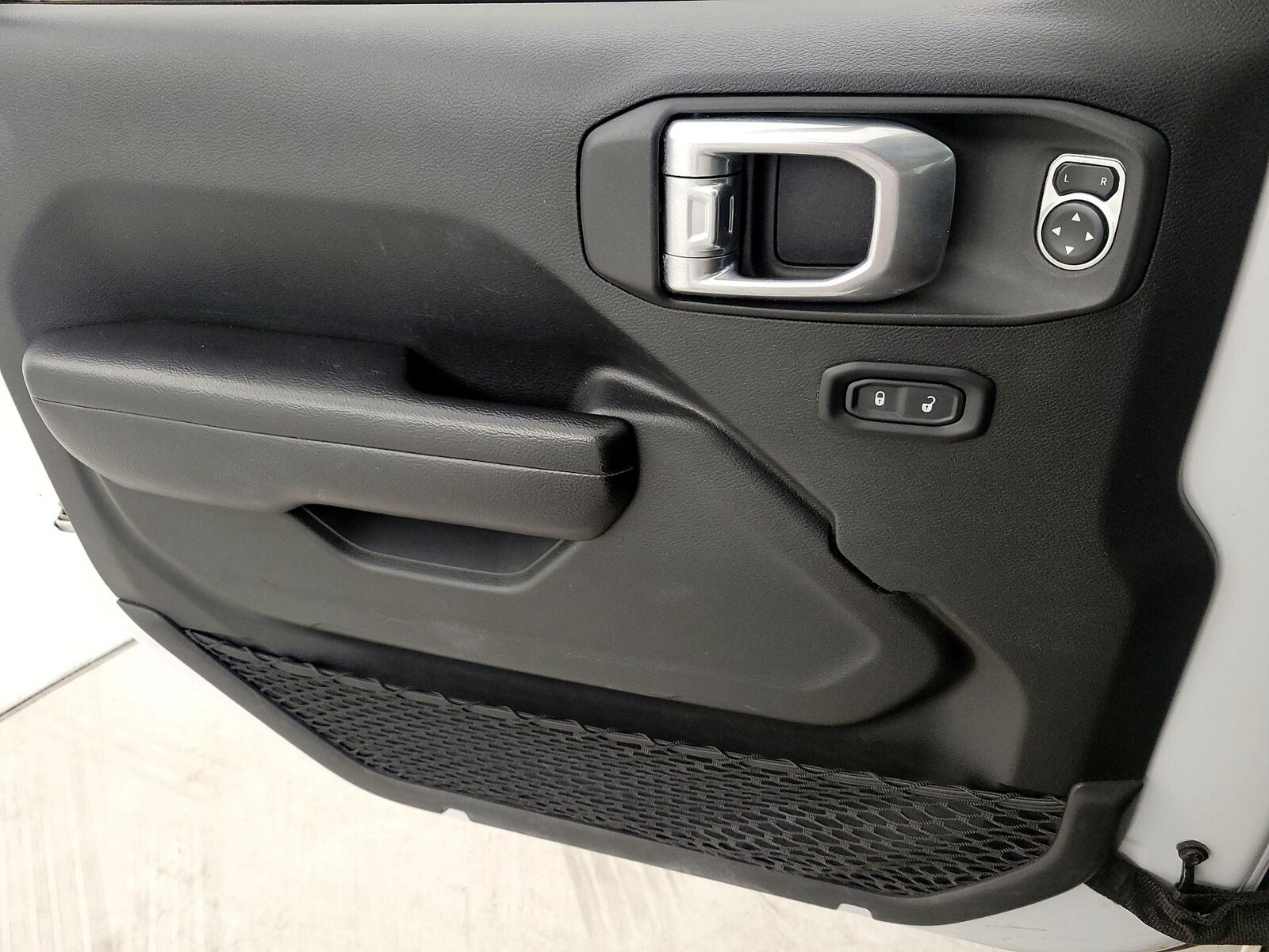 2024 Jeep Wrangler 4-Door Sport S - Photo 13