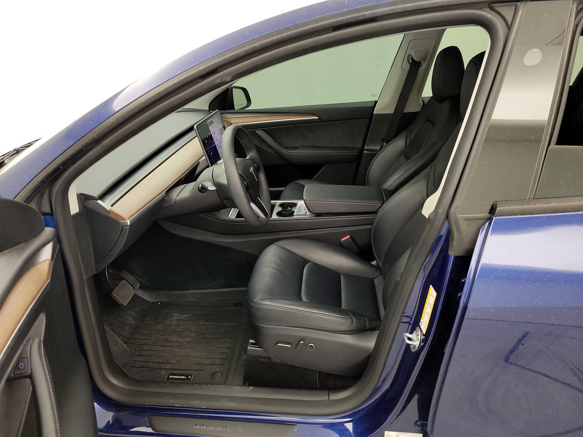 Thumbnail: 2024 Tesla Model Y - 11