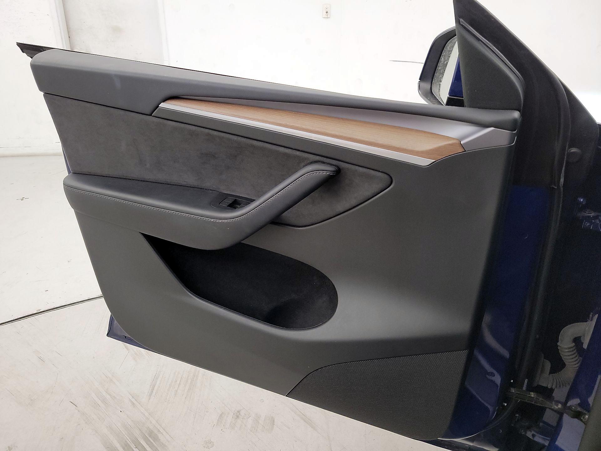 Thumbnail: 2024 Tesla Model Y - 12