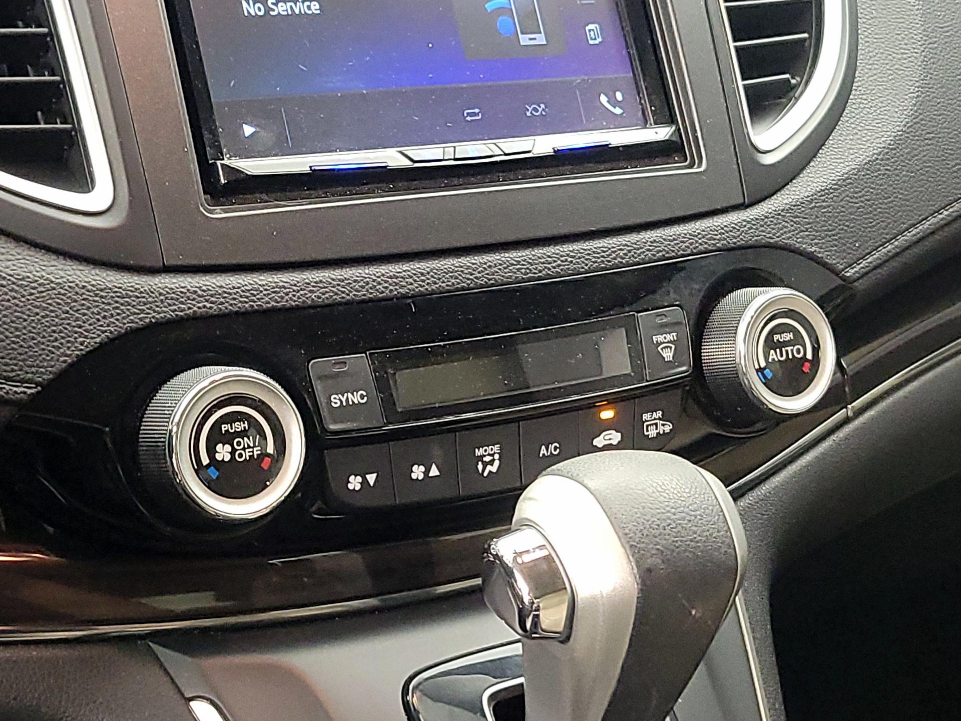 Thumbnail: 2015 Honda CR-V - 14