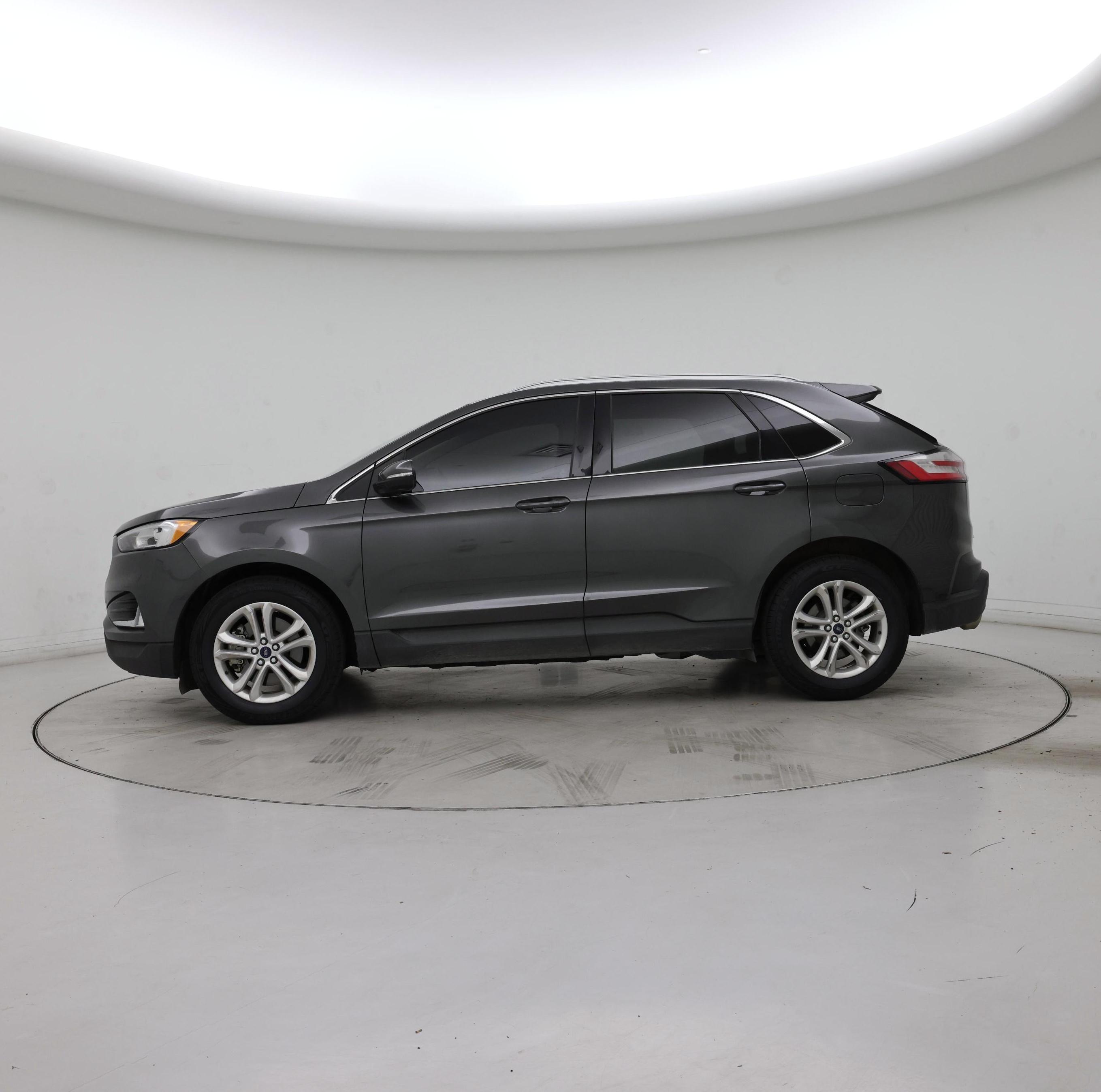 Thumbnail: 2019 Ford Edge - 3