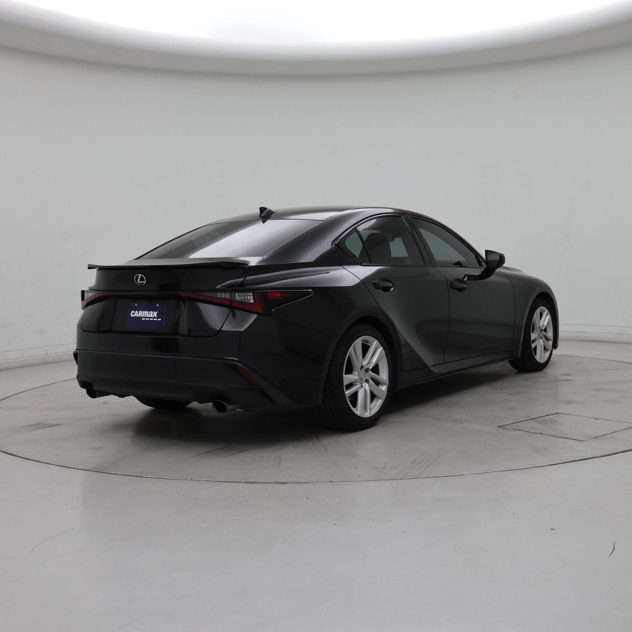 Thumbnail: 2021 Lexus IS - 8