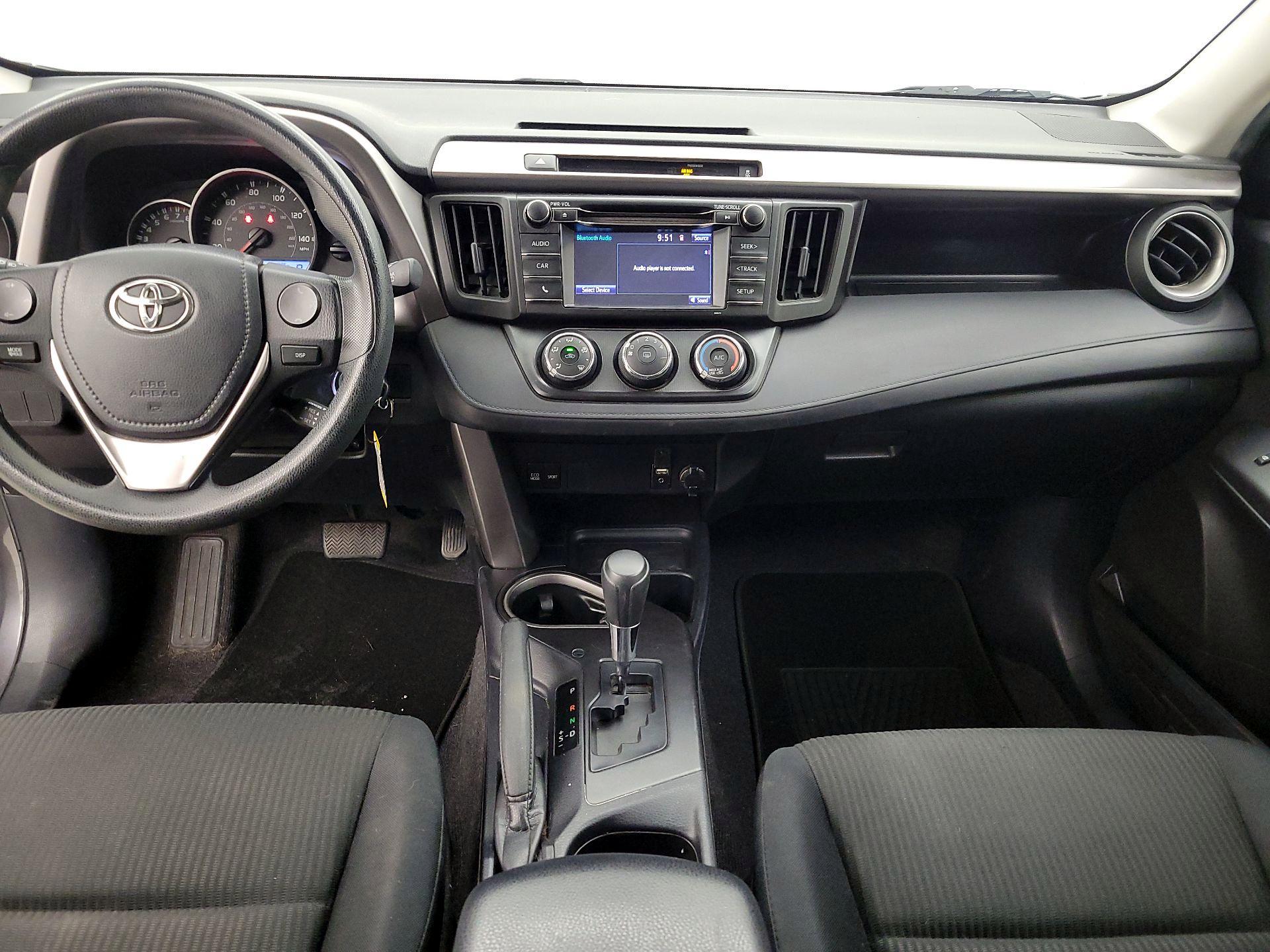 Thumbnail: 2016 Toyota RAV4 - 9