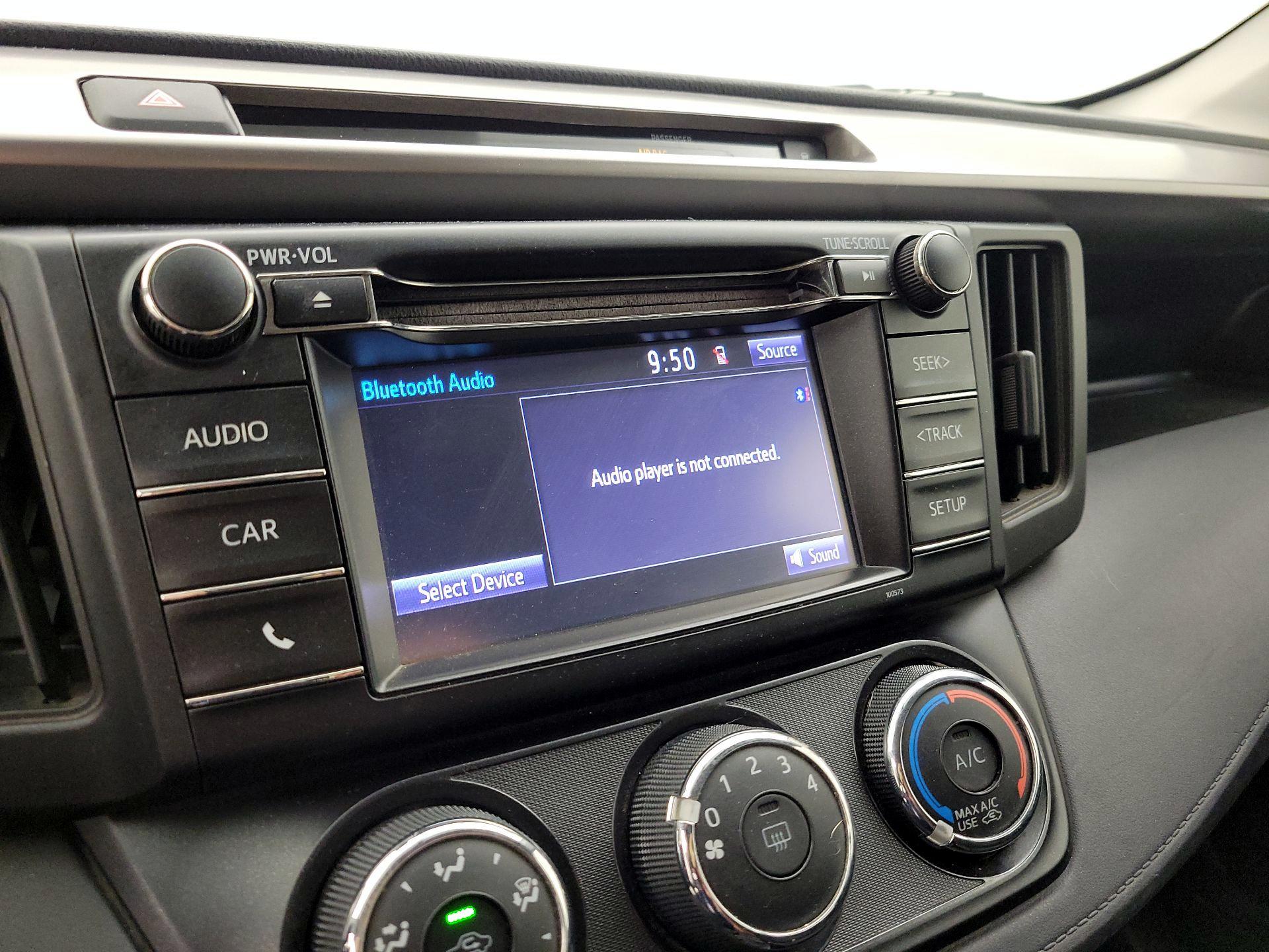 Thumbnail: 2016 Toyota RAV4 - 15