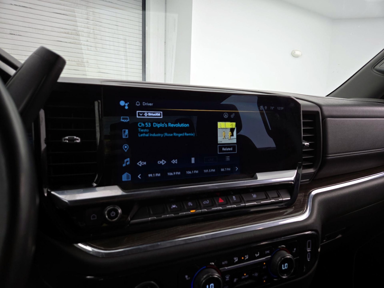 2023 Chevrolet Silverado 1500 LT - Photo 16