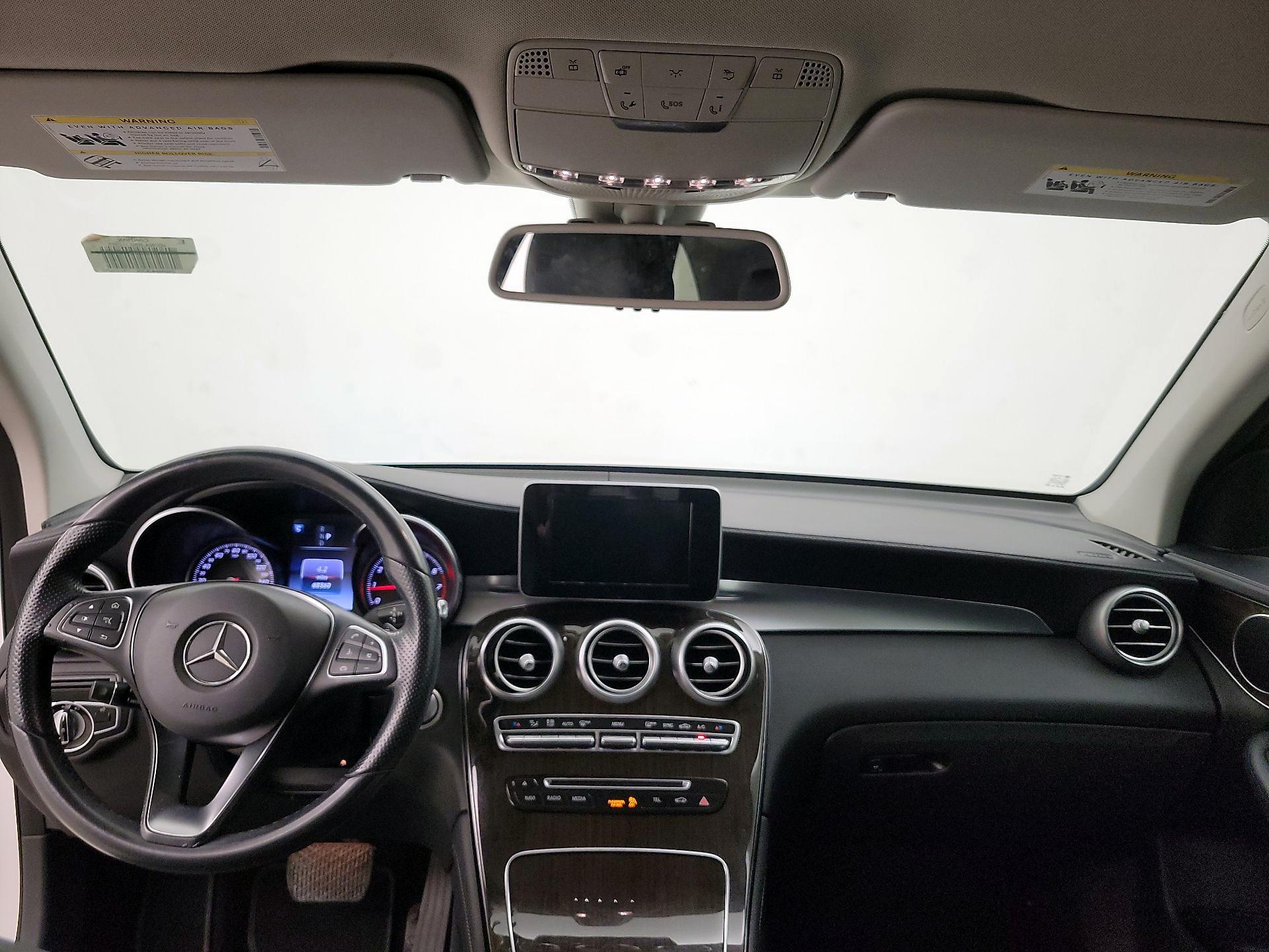 Thumbnail: 2016 Mercedes-Benz GLC - 9