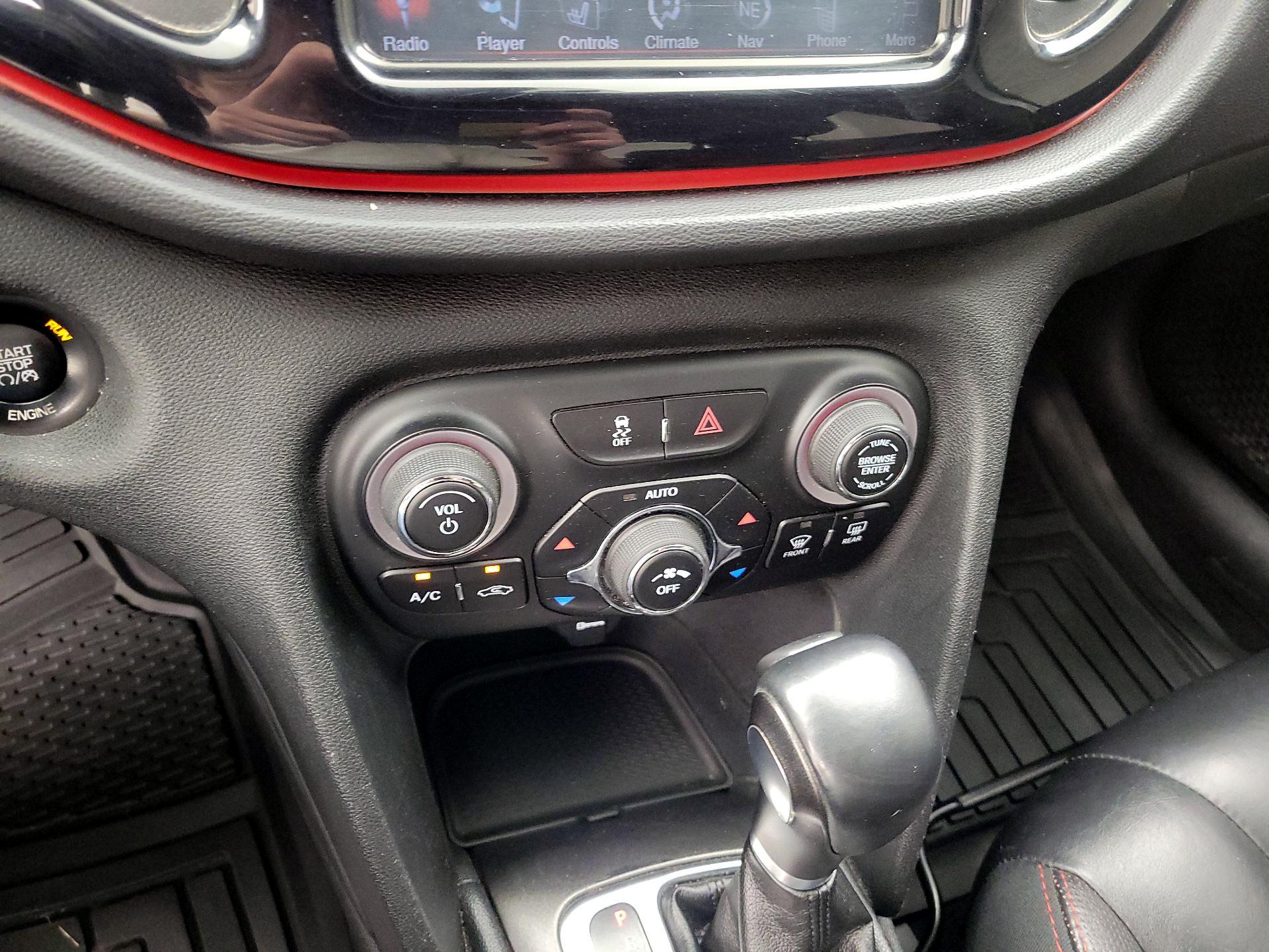 Thumbnail: 2016 Dodge Dart - 14
