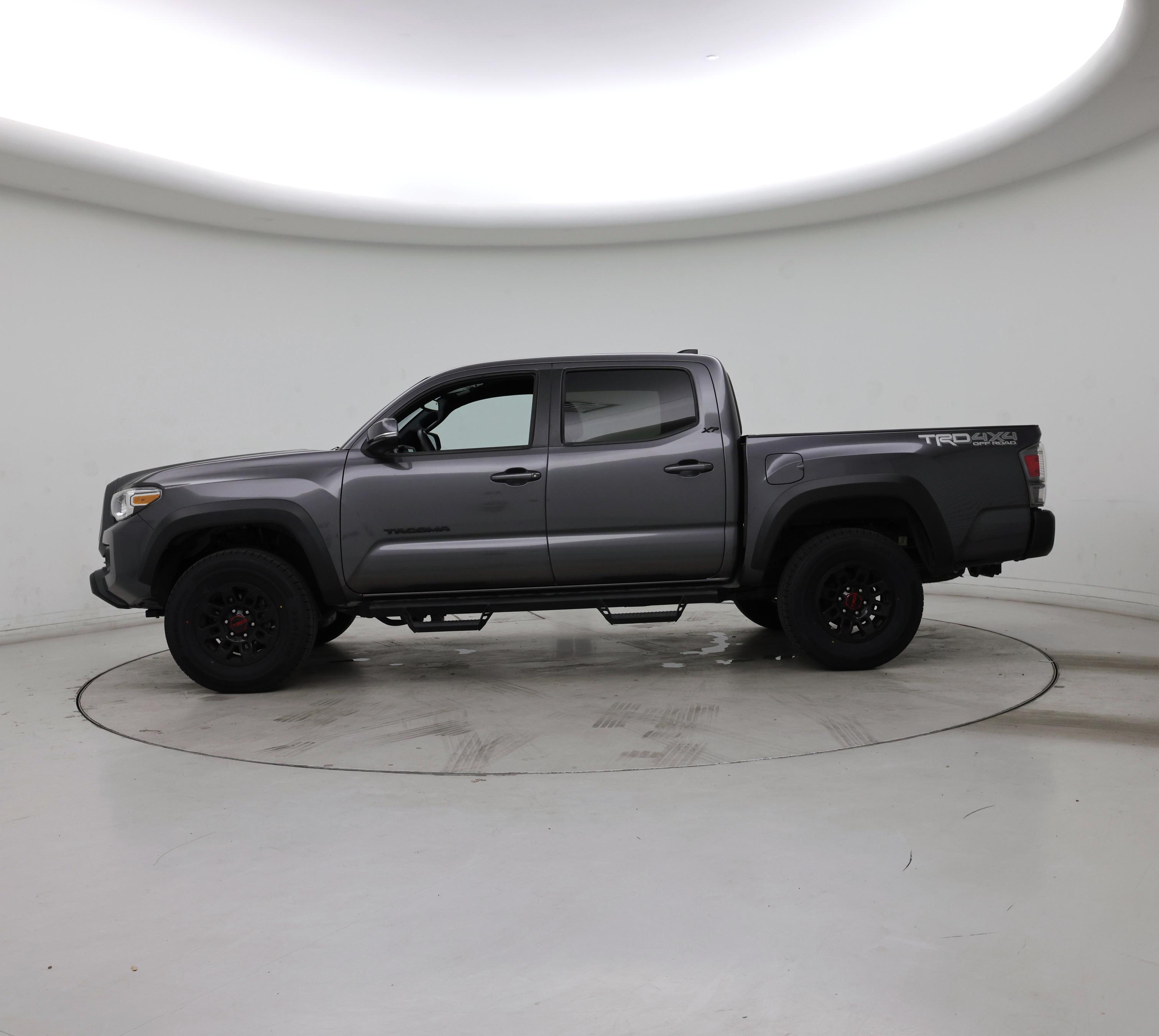 Thumbnail: 2022 Toyota Tacoma - 3