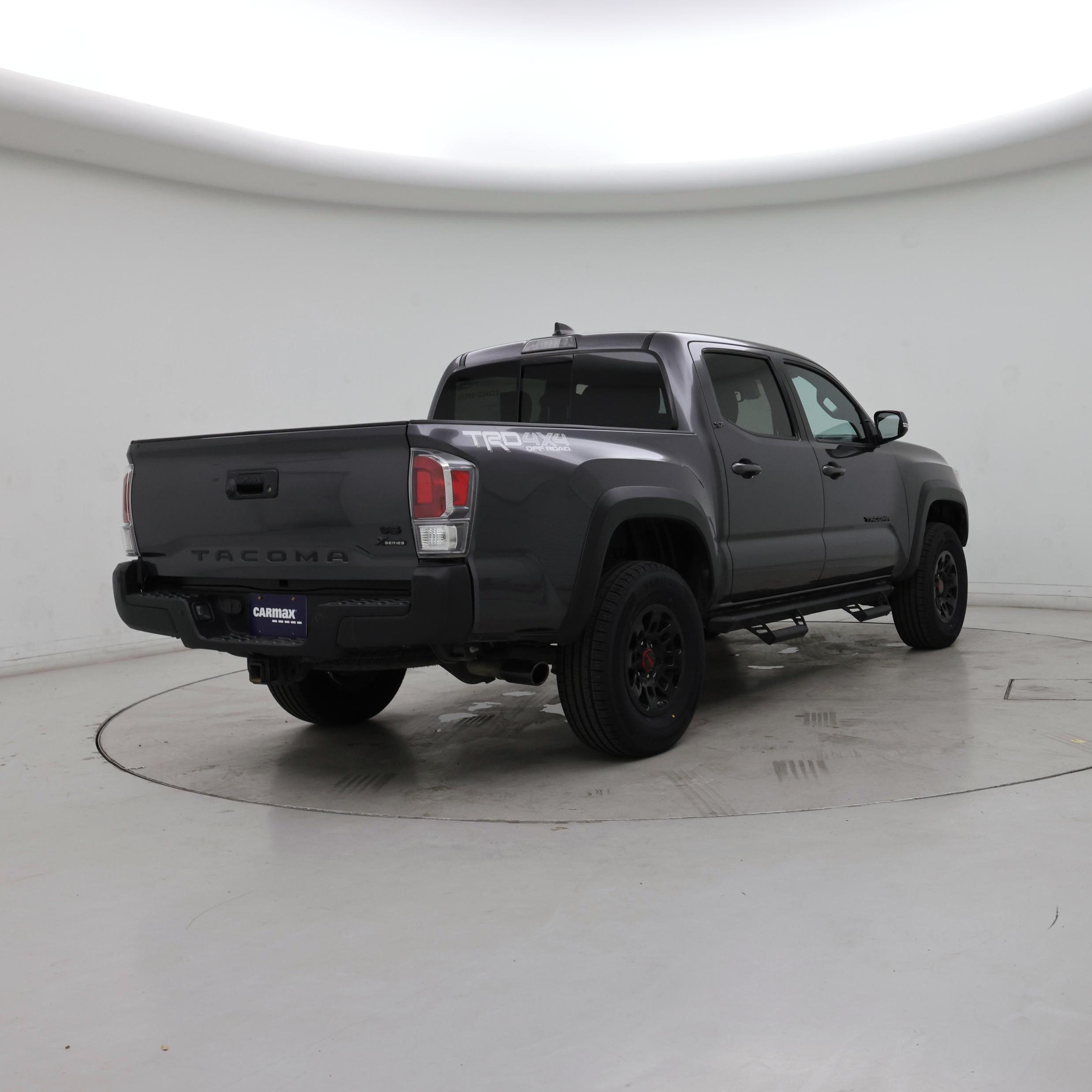 Thumbnail: 2022 Toyota Tacoma - 8